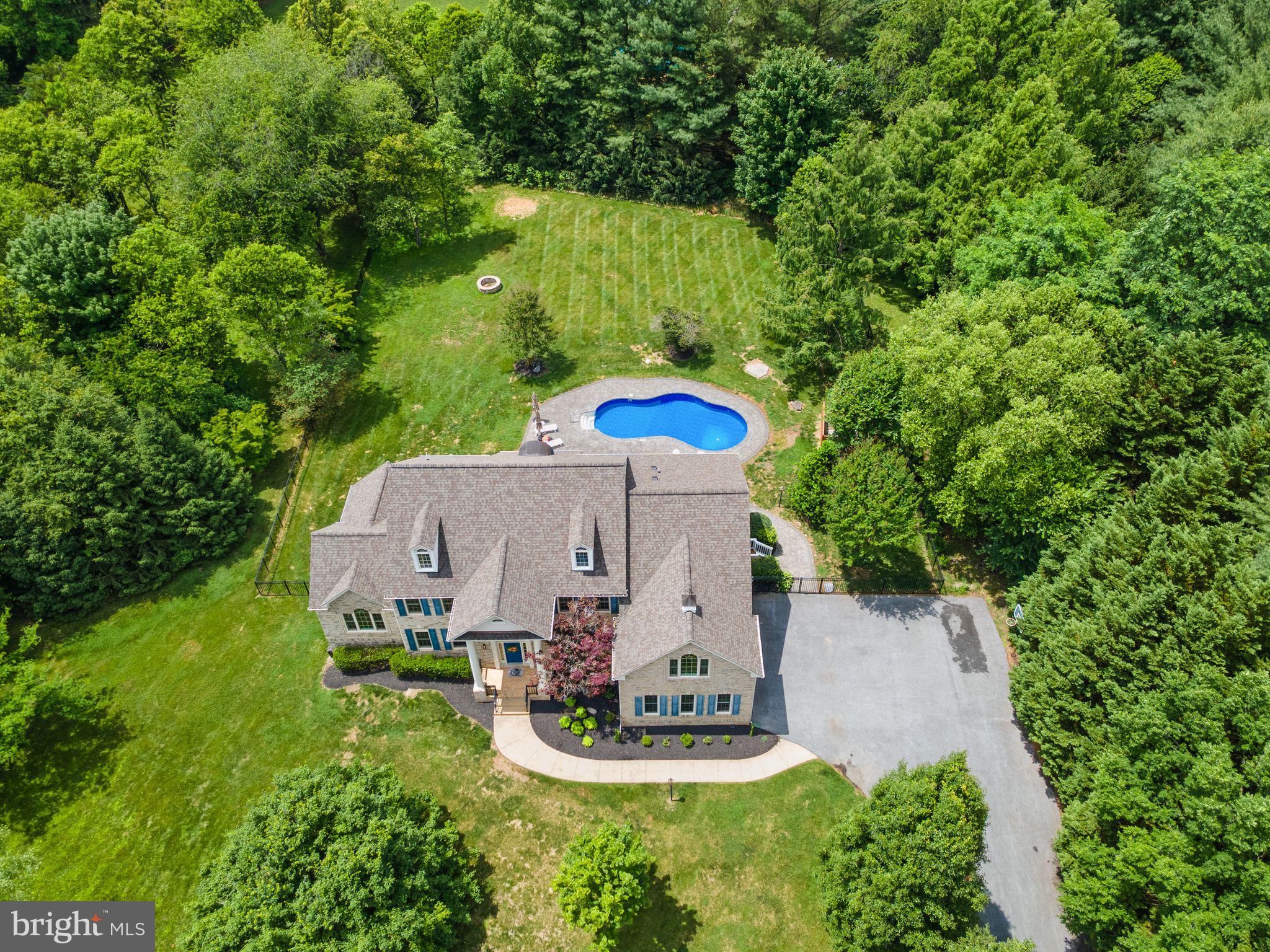 GOLDEN SPRINGS - Residential