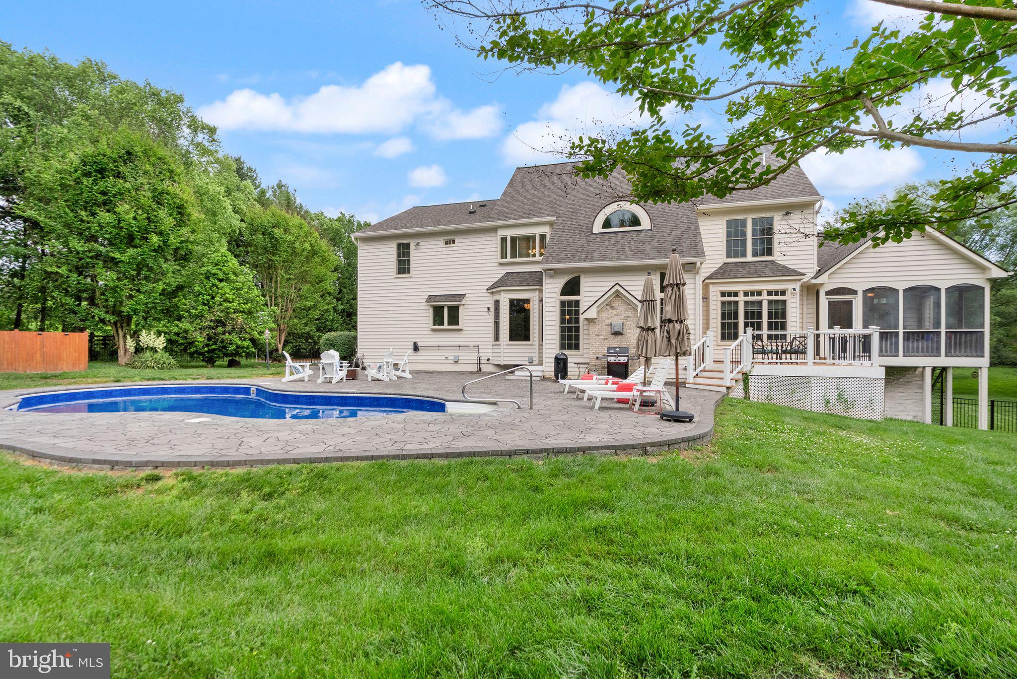 GOLDEN SPRINGS - Residential