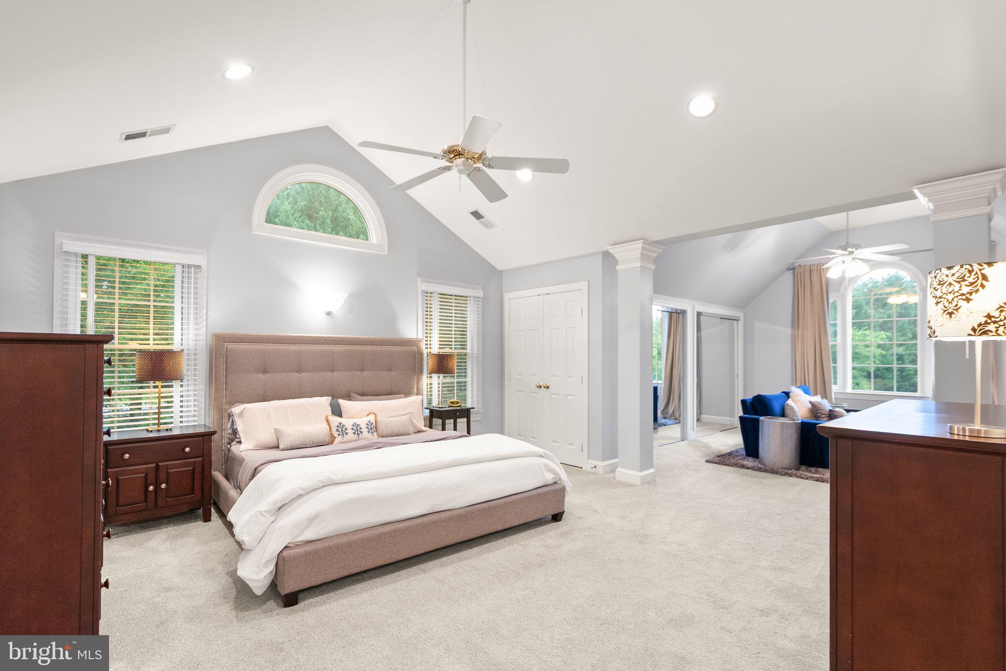 GOLDEN SPRINGS - Residential