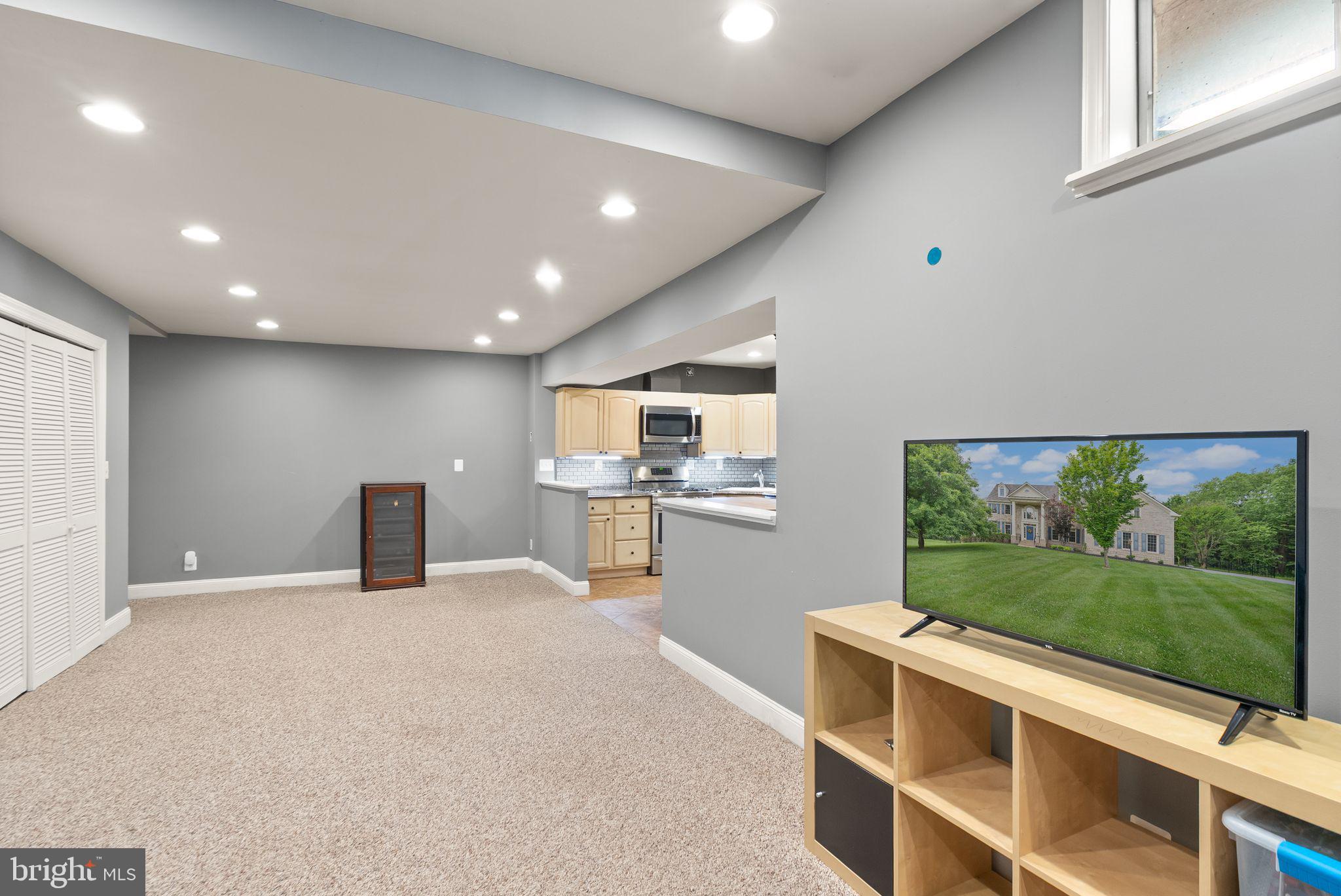 GOLDEN SPRINGS - Residential