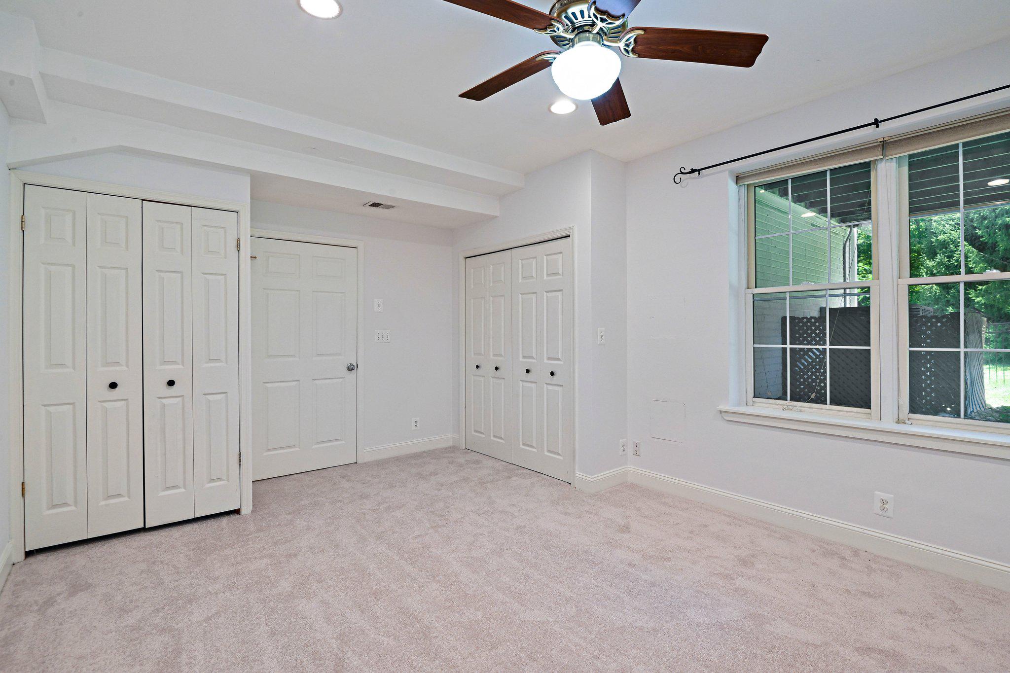 GOLDEN SPRINGS - Residential