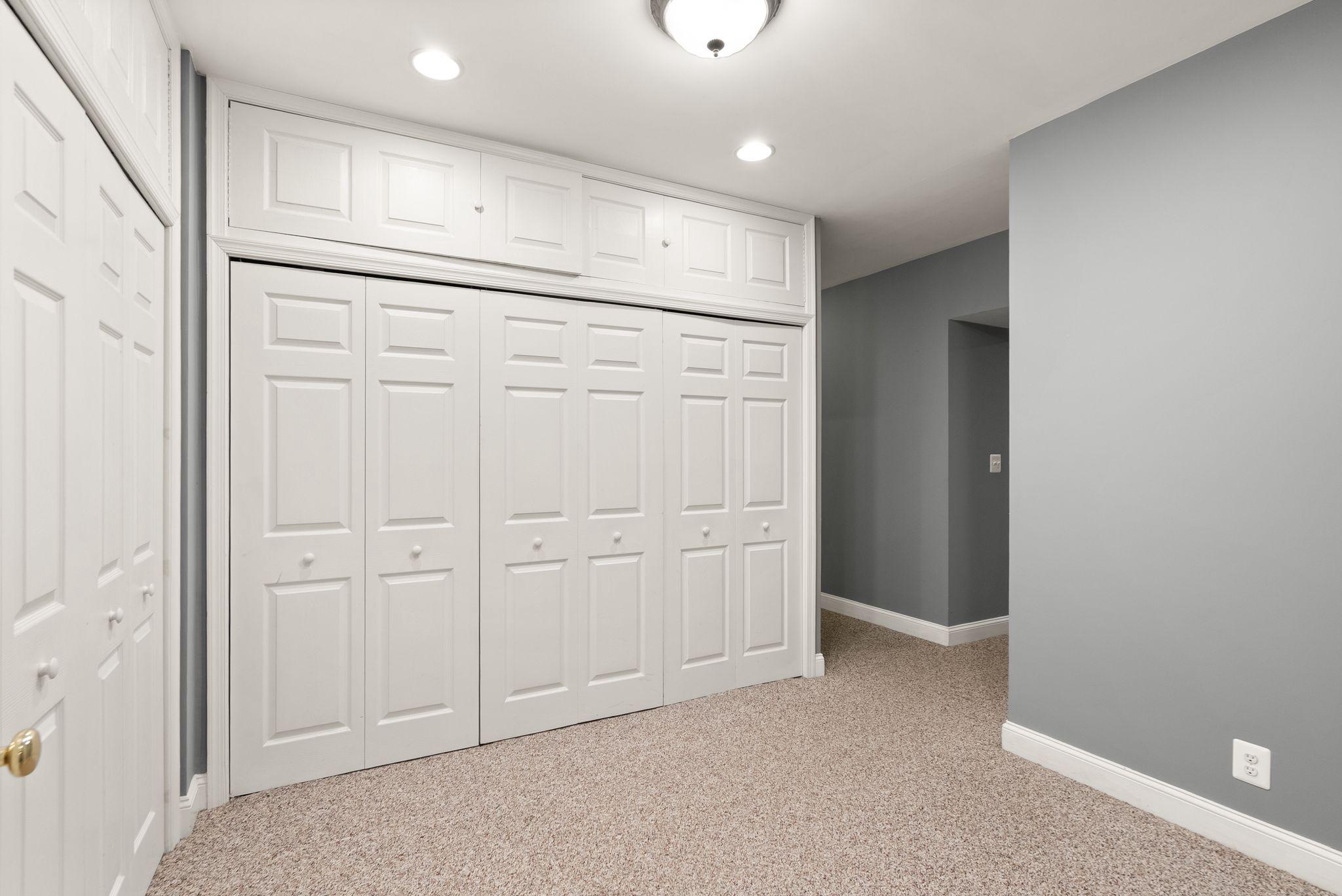 GOLDEN SPRINGS - Residential