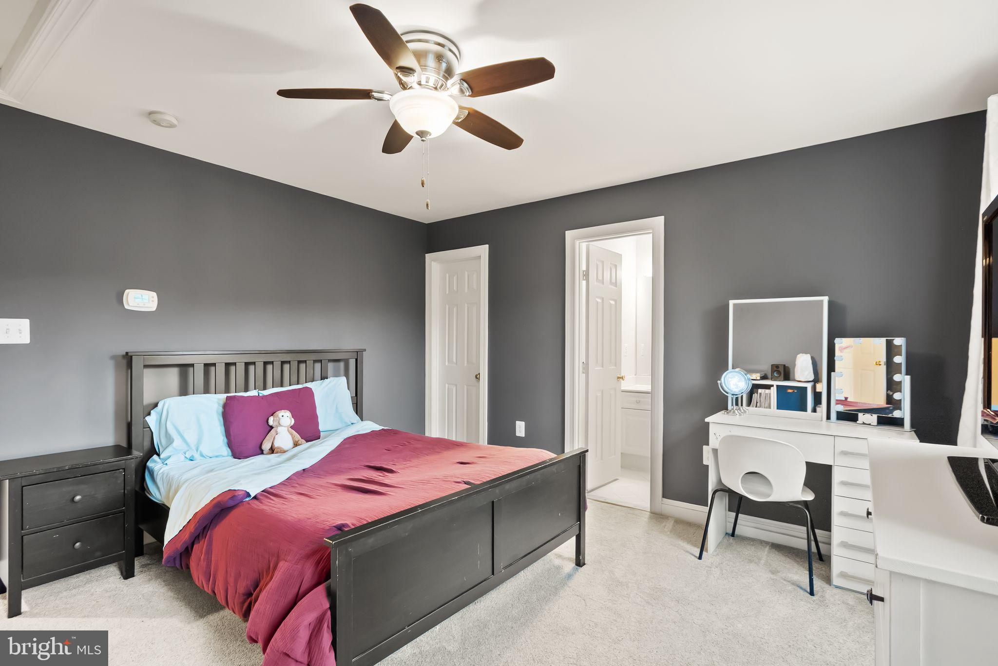 GOLDEN SPRINGS - Residential