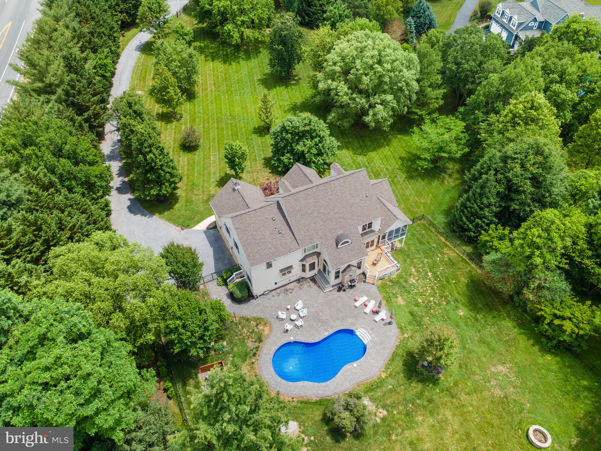 GOLDEN SPRINGS - Residential