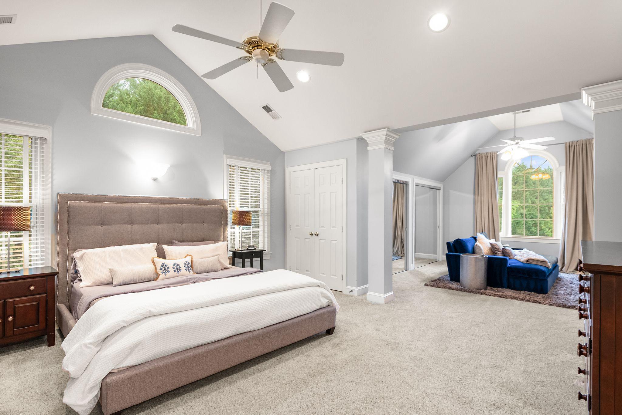 GOLDEN SPRINGS - Residential