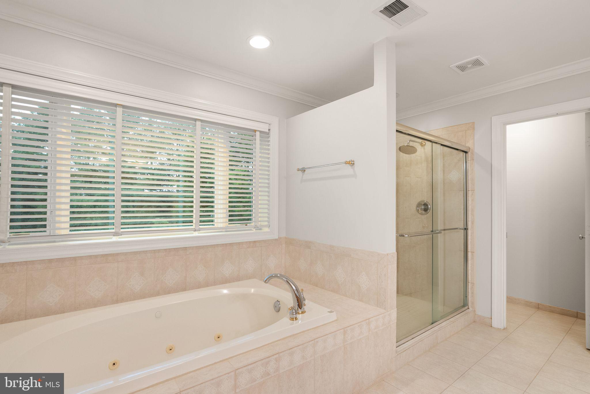 GOLDEN SPRINGS - Residential