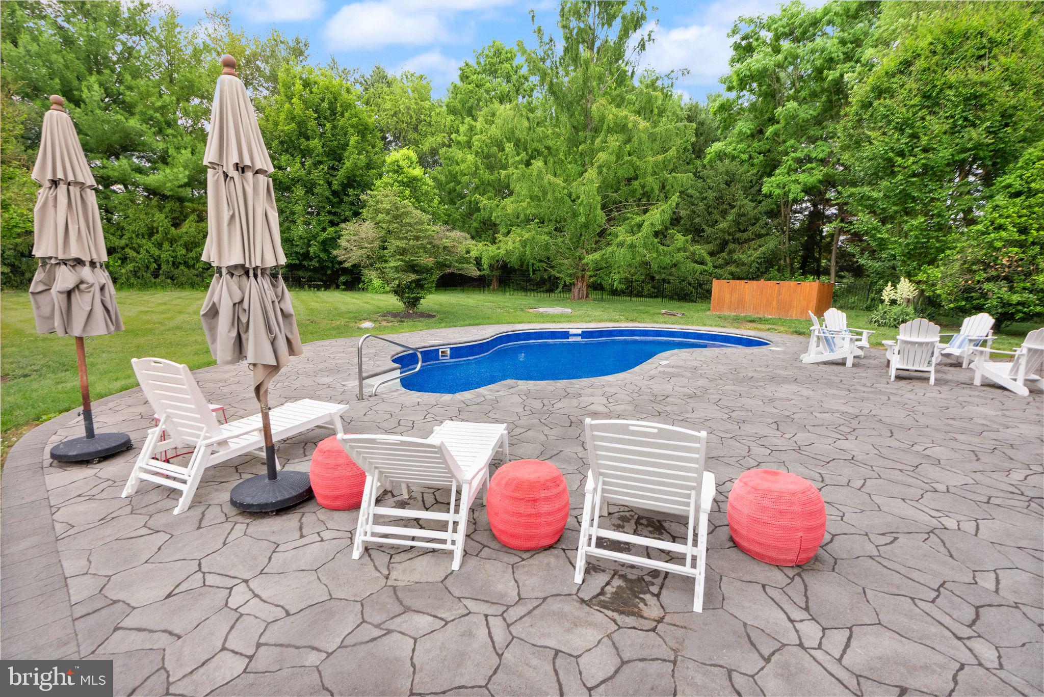 GOLDEN SPRINGS - Residential