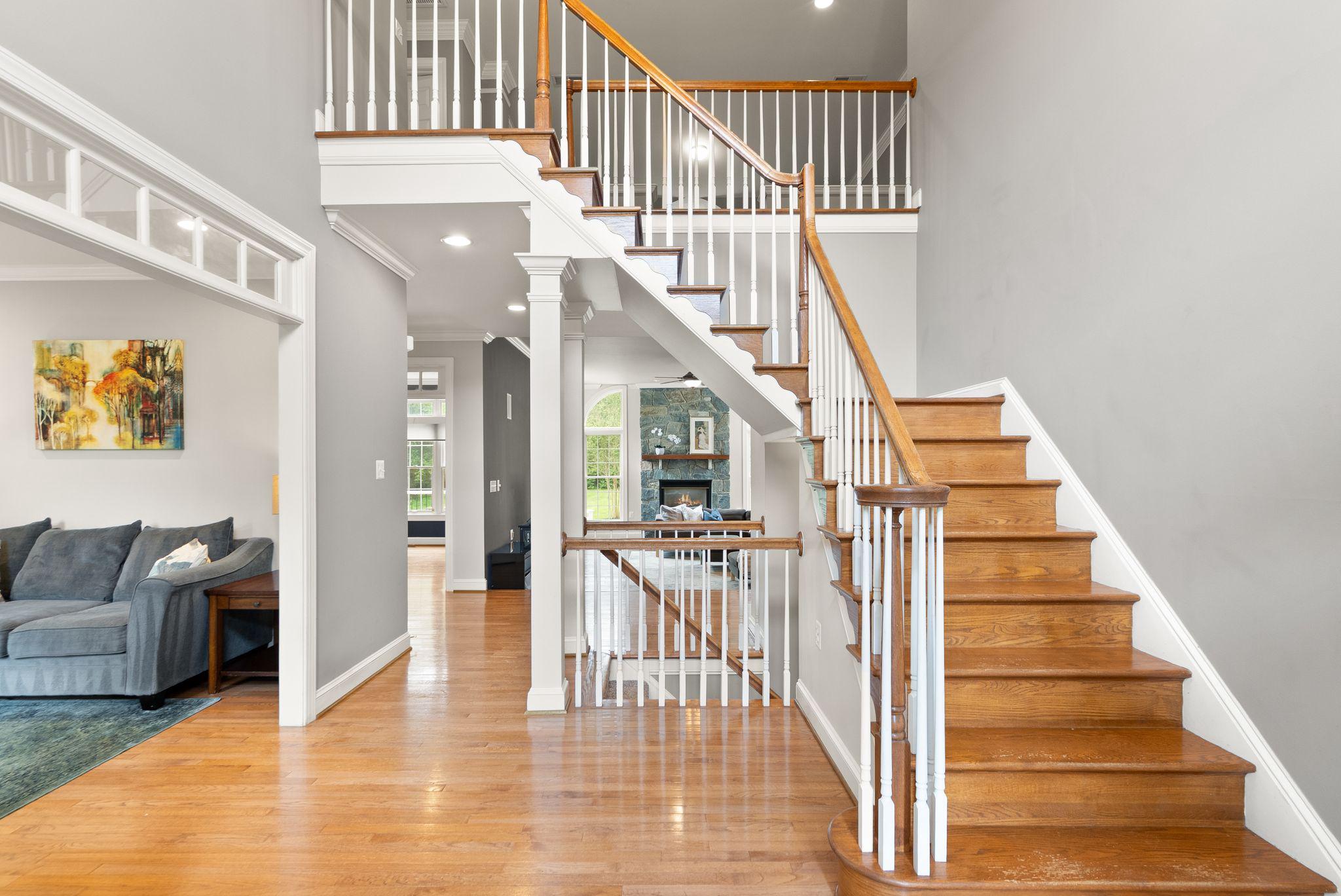 GOLDEN SPRINGS - Residential