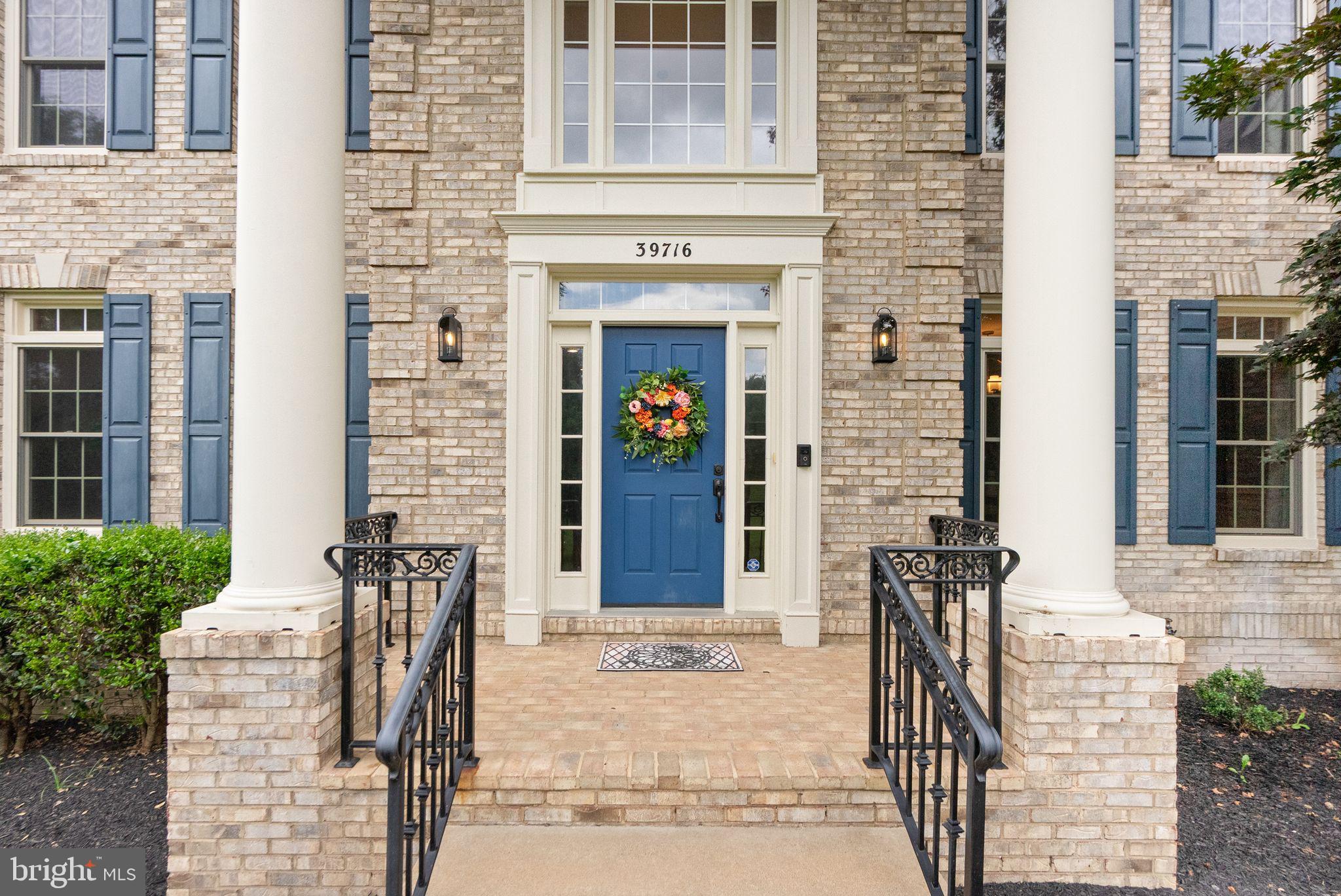 GOLDEN SPRINGS - Residential