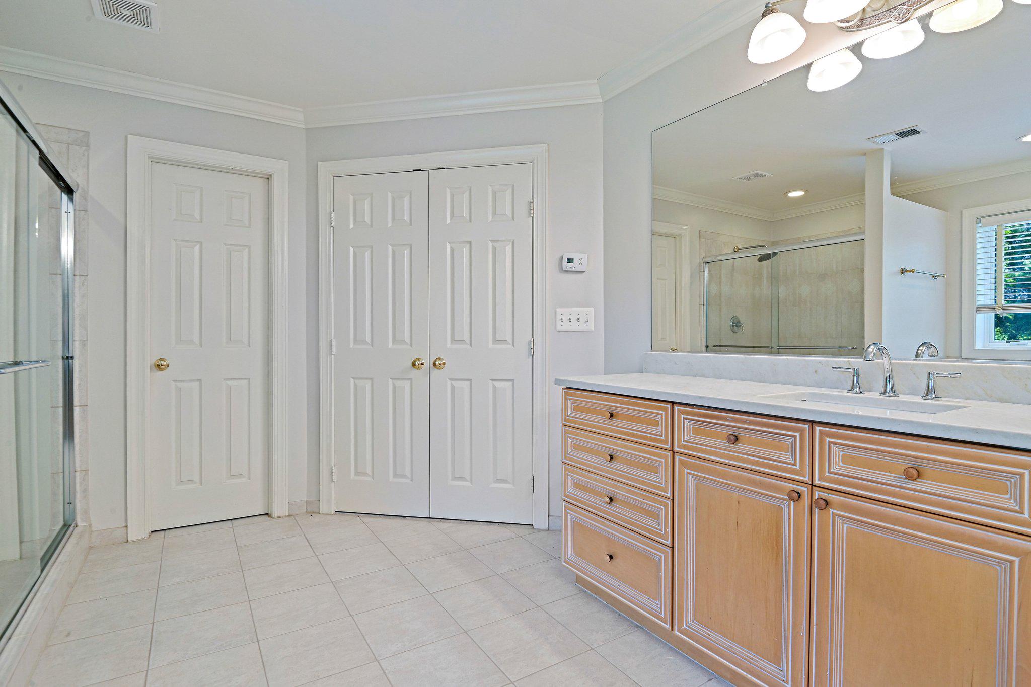 GOLDEN SPRINGS - Residential