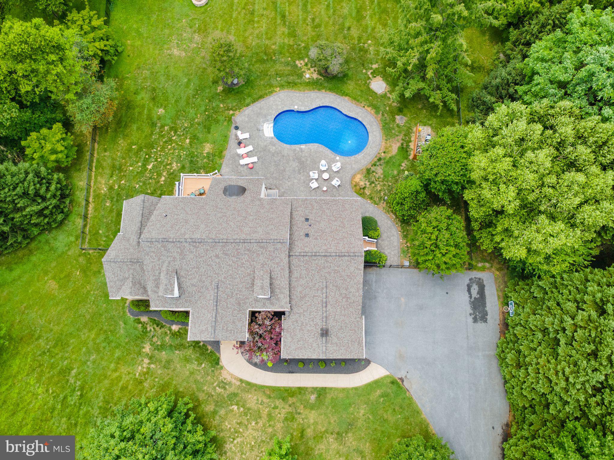 GOLDEN SPRINGS - Residential
