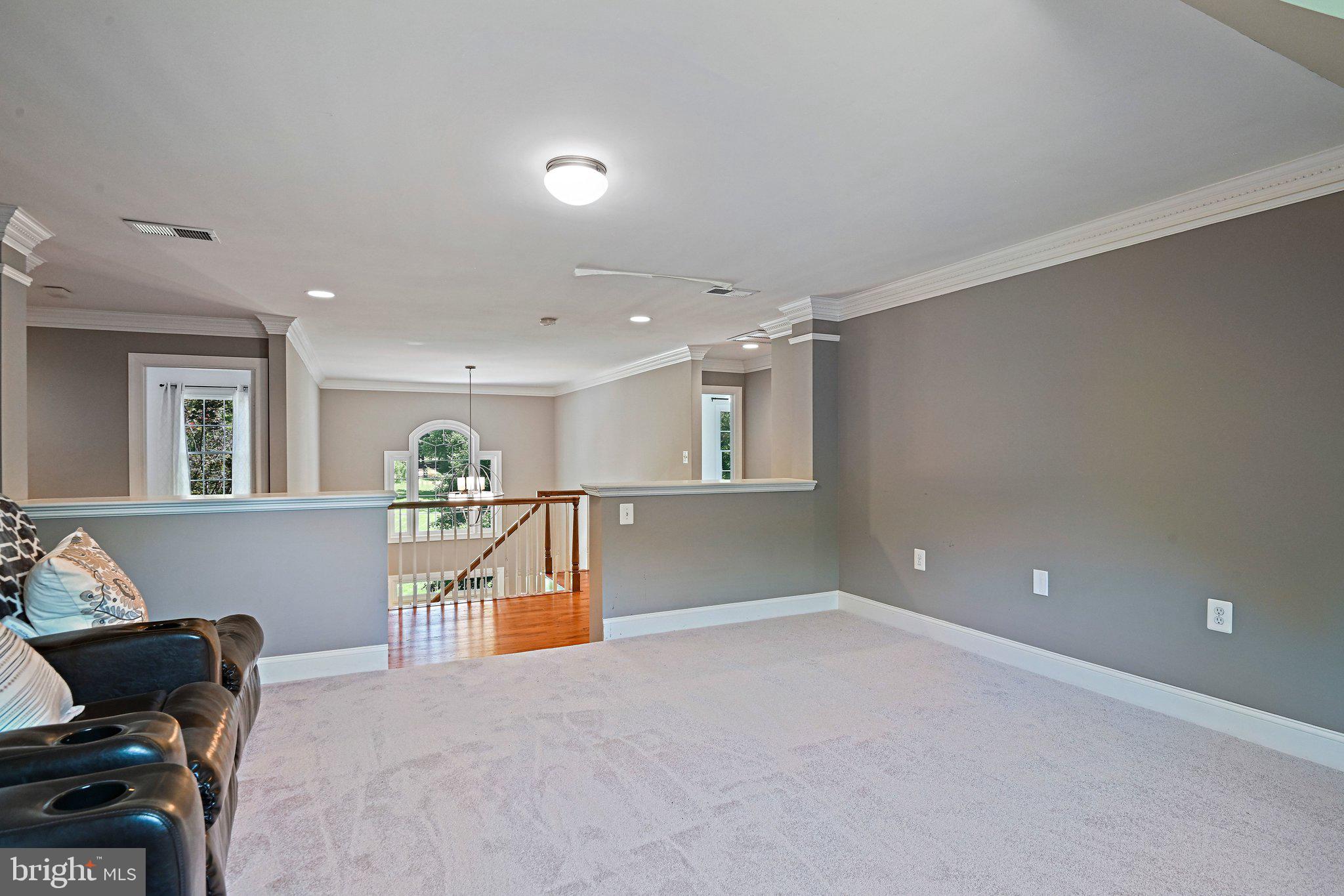 GOLDEN SPRINGS - Residential