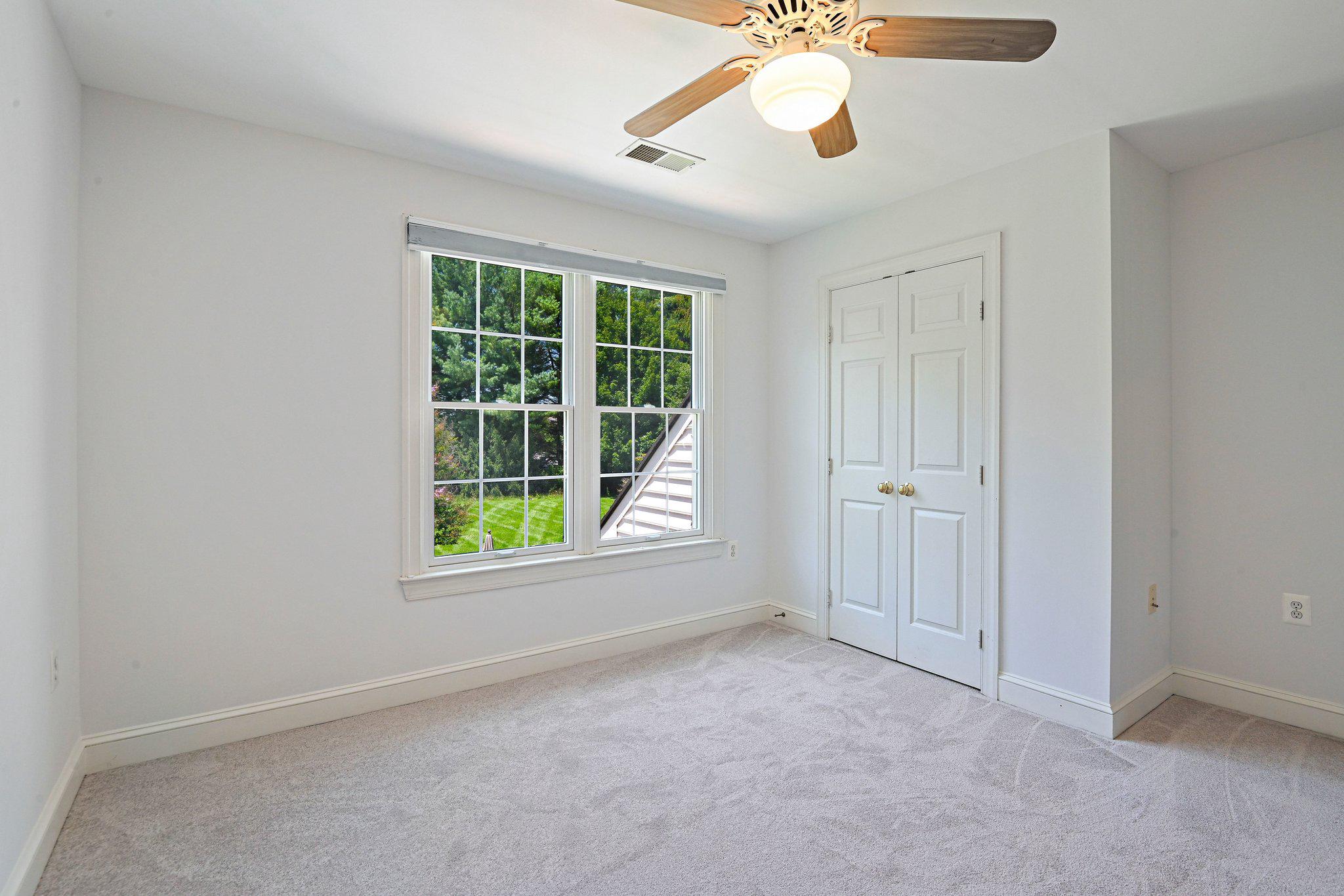 GOLDEN SPRINGS - Residential