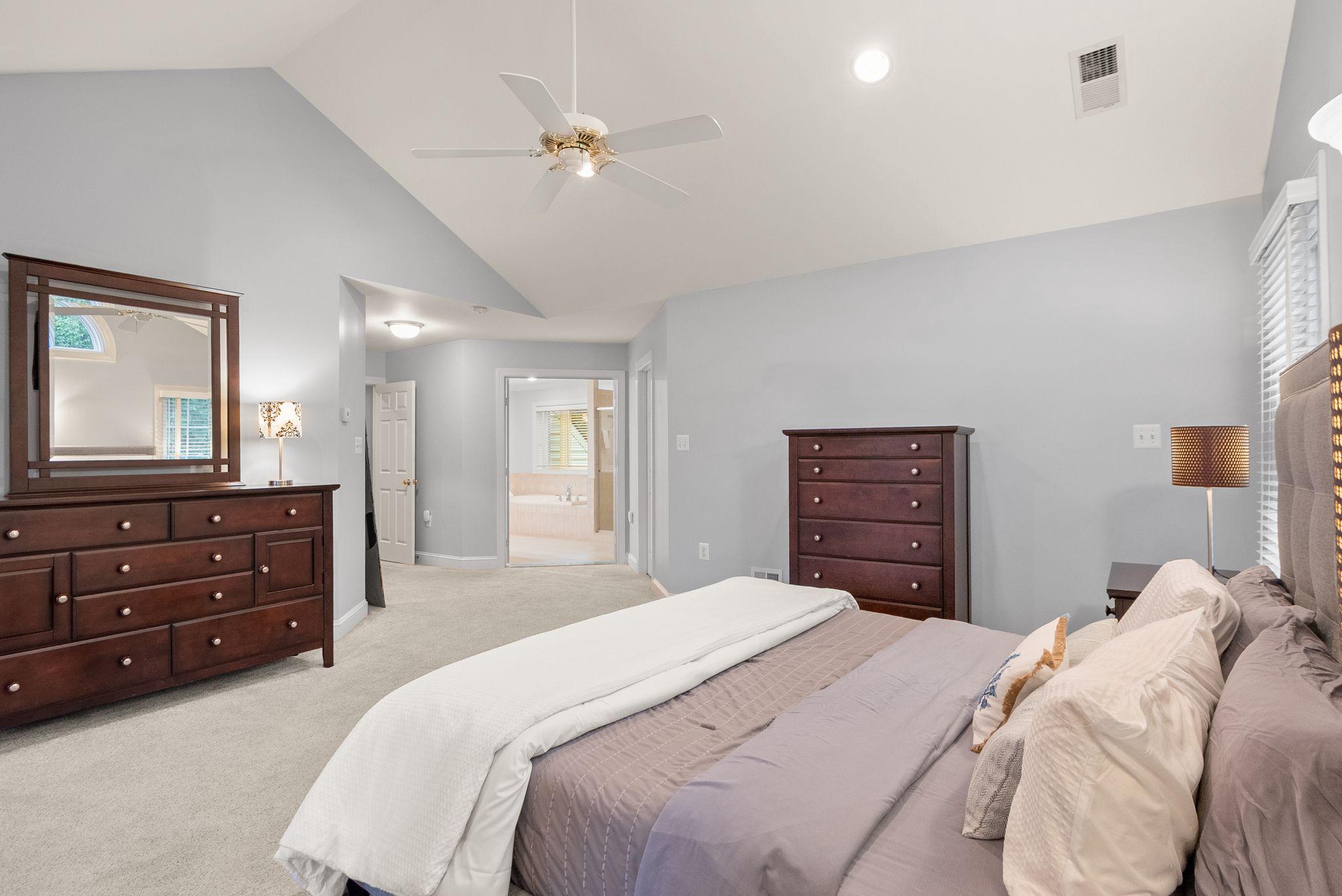 GOLDEN SPRINGS - Residential