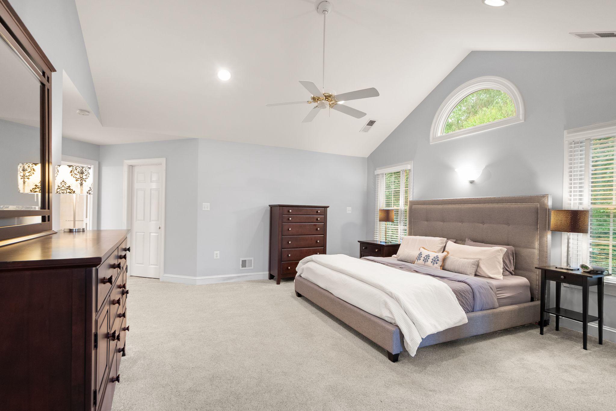 GOLDEN SPRINGS - Residential