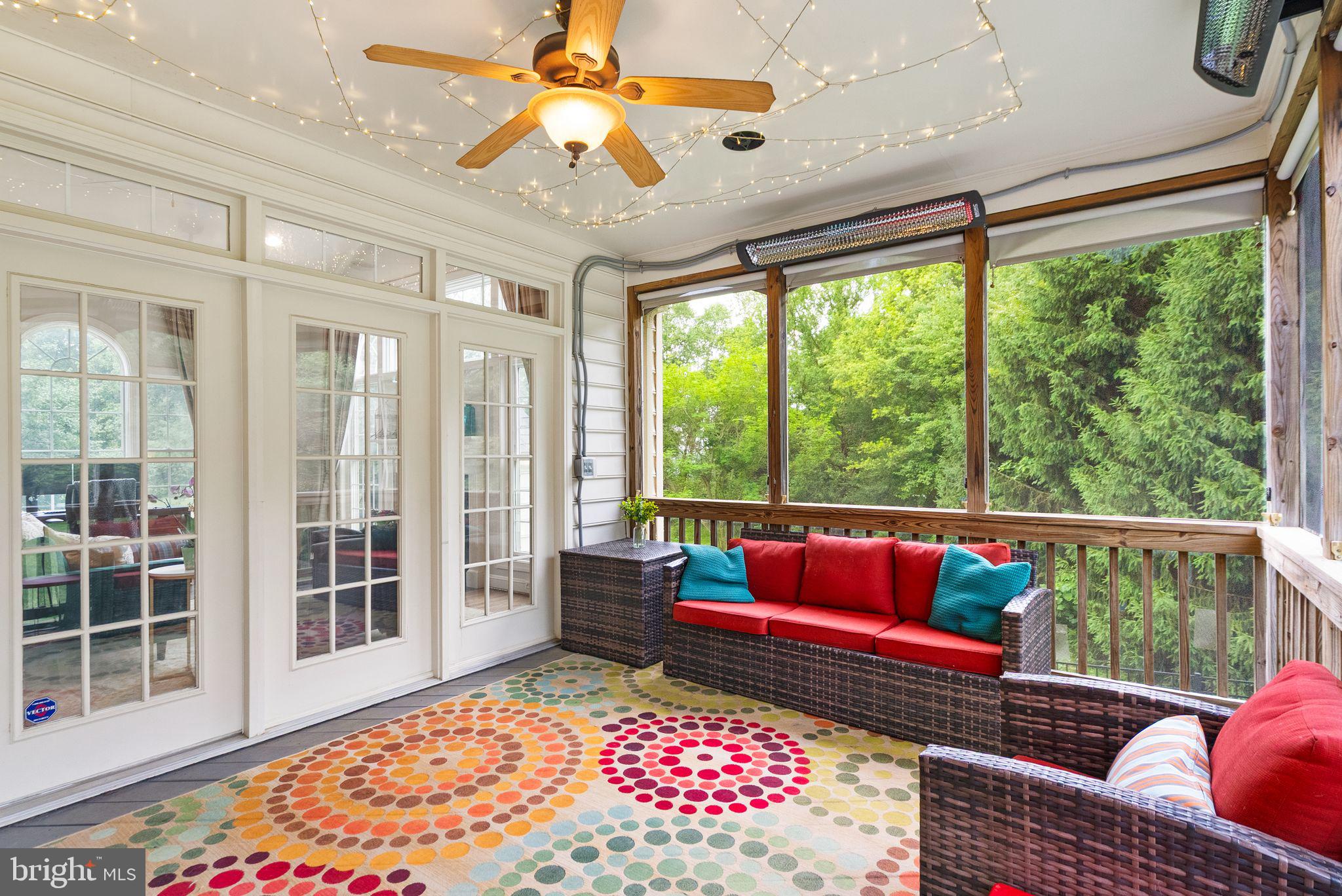 GOLDEN SPRINGS - Residential