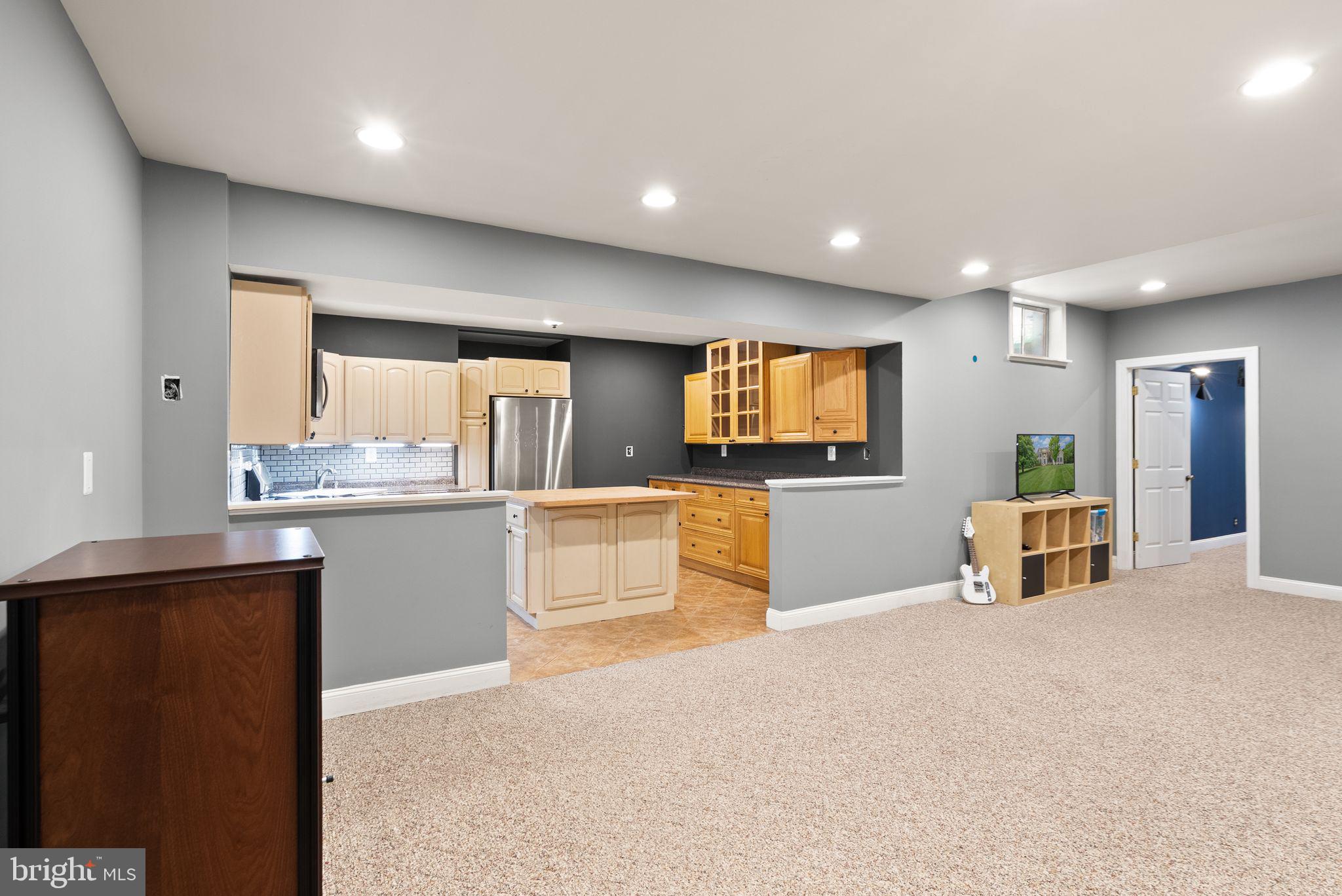 GOLDEN SPRINGS - Residential