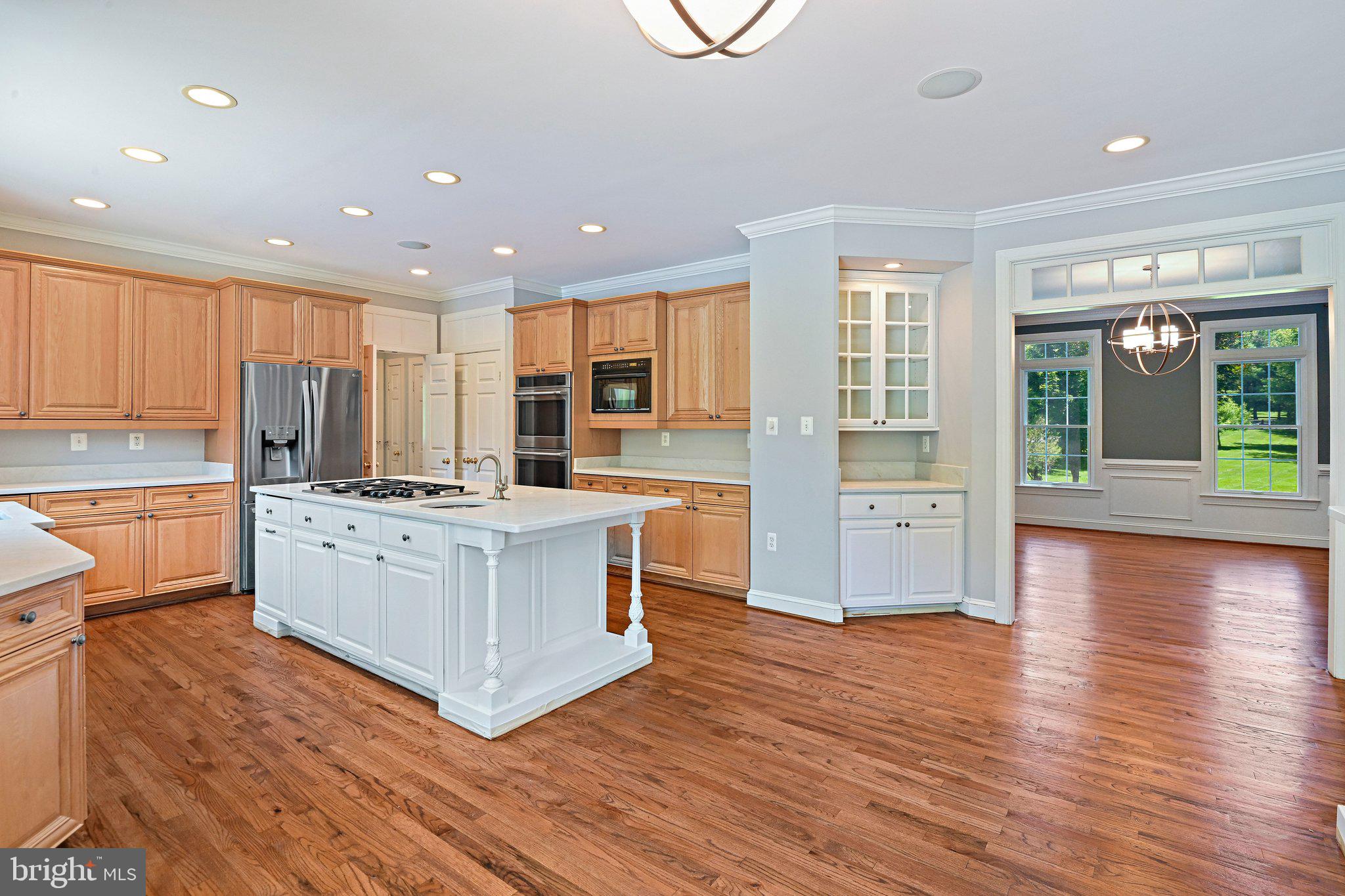 GOLDEN SPRINGS - Residential