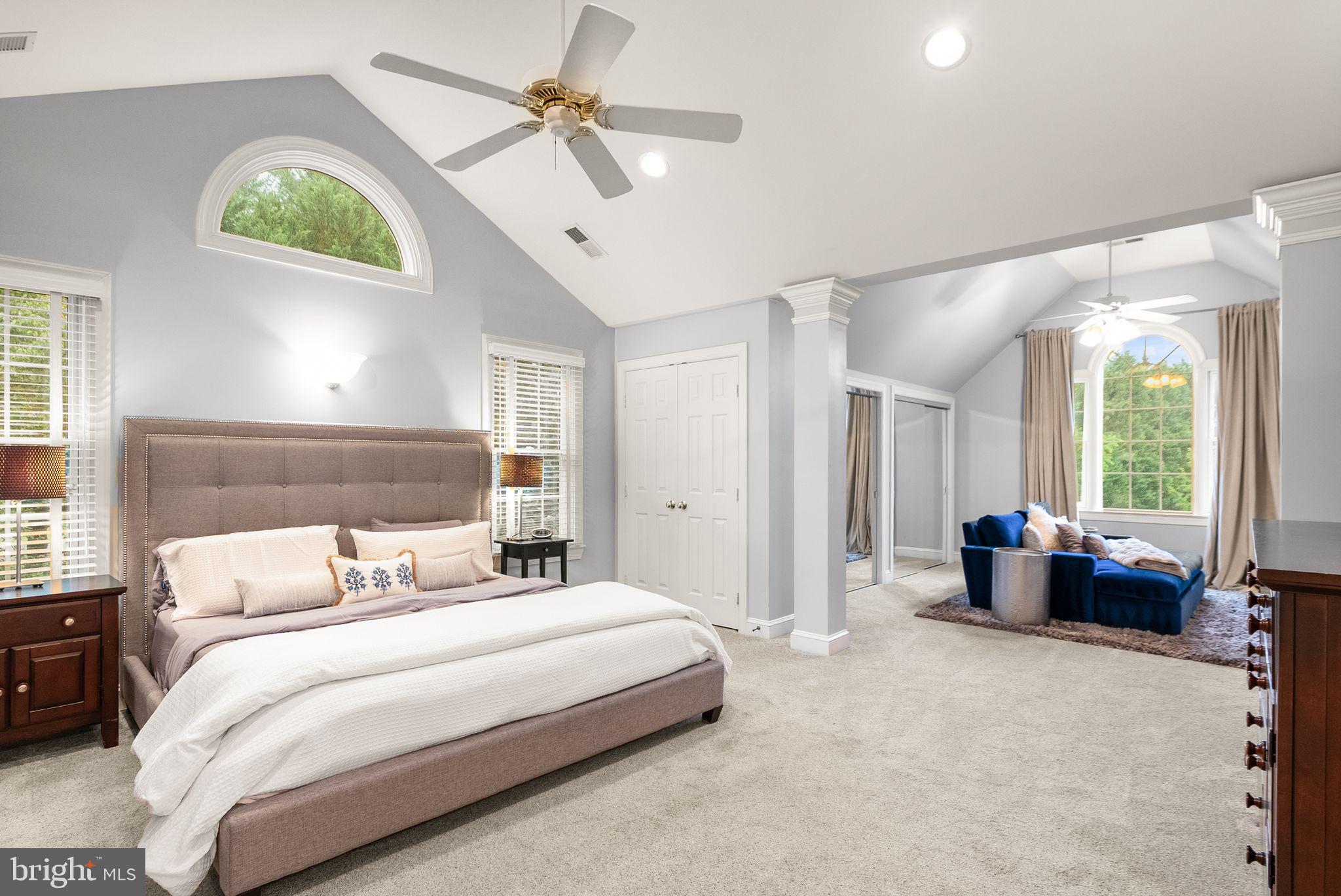 GOLDEN SPRINGS - Residential