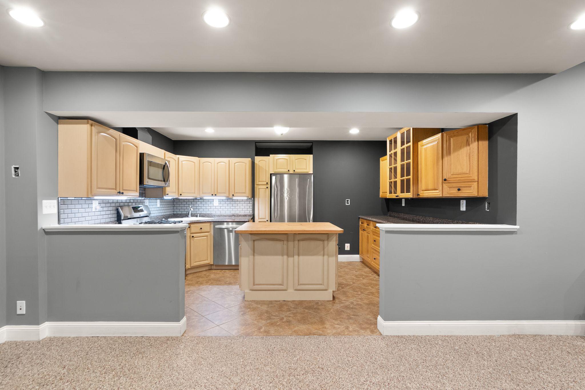 GOLDEN SPRINGS - Residential