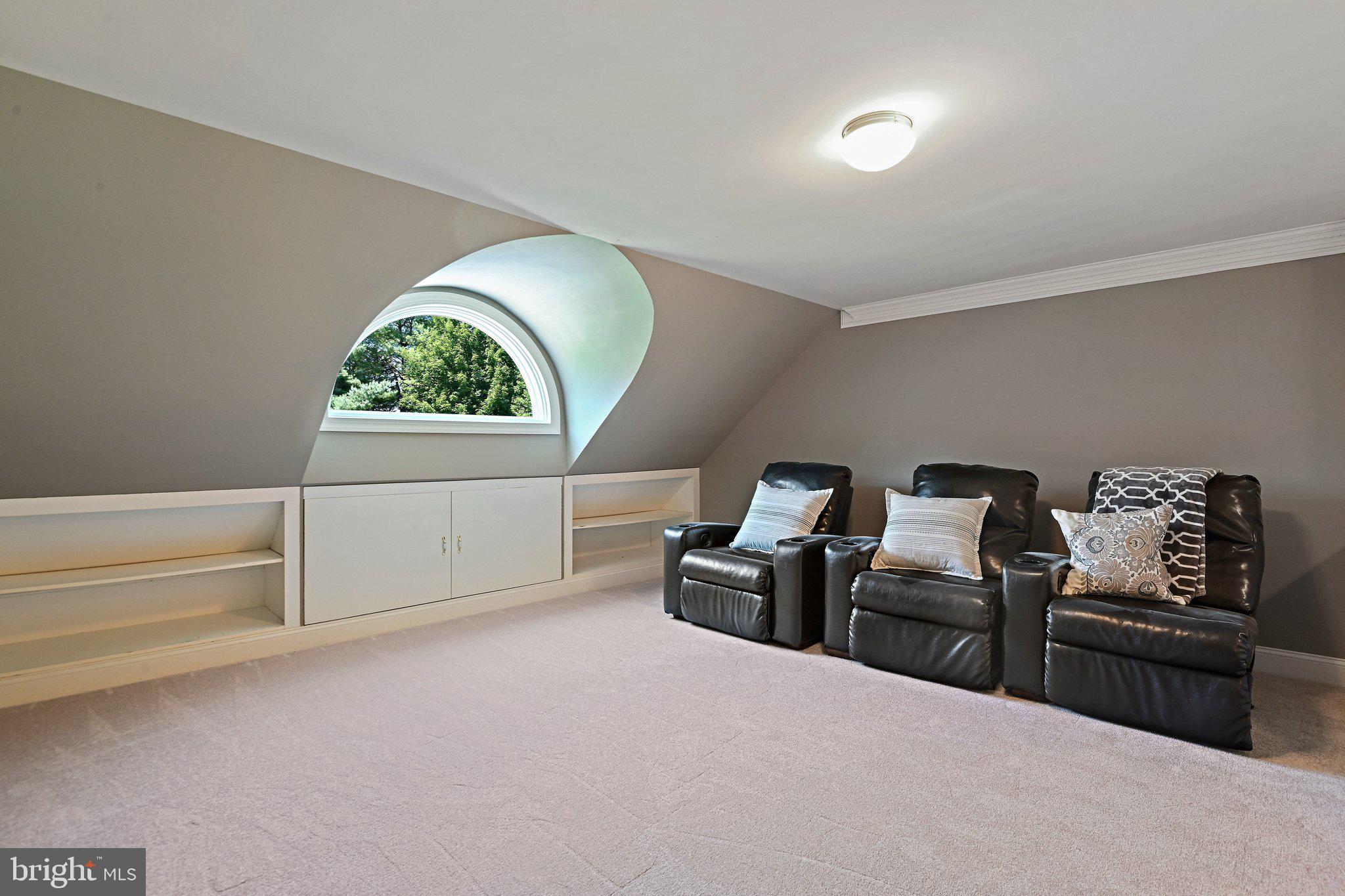 GOLDEN SPRINGS - Residential