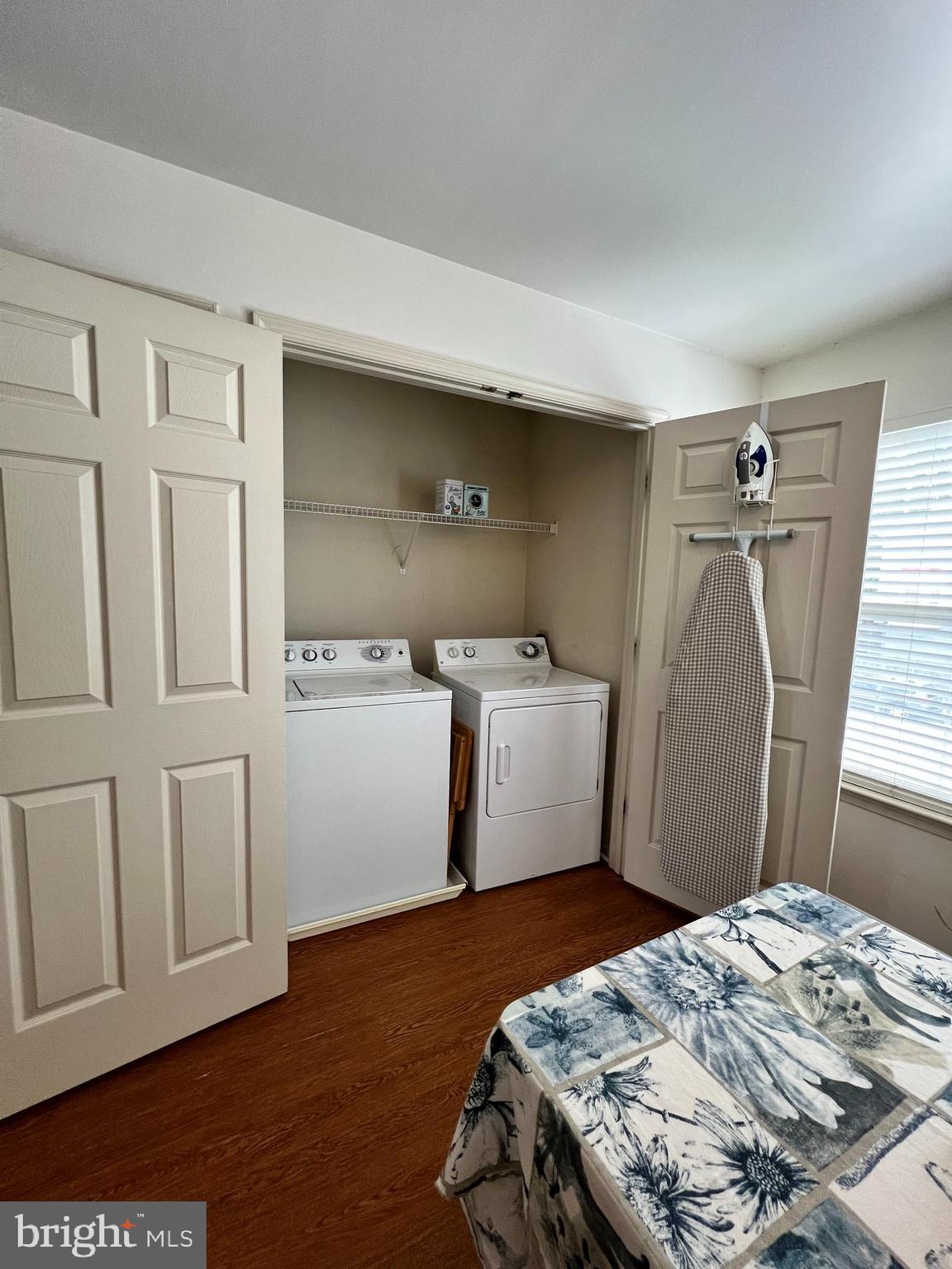 CARROLLWOOD MANOR - Residential