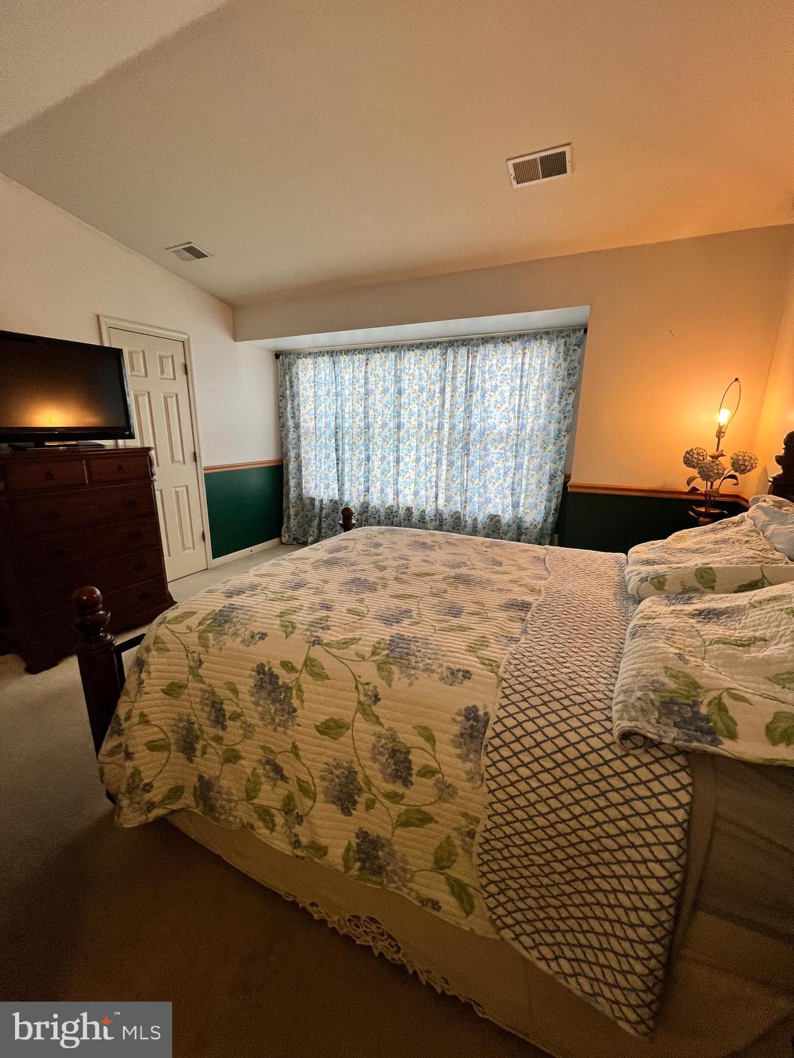 CARROLLWOOD MANOR - Residential