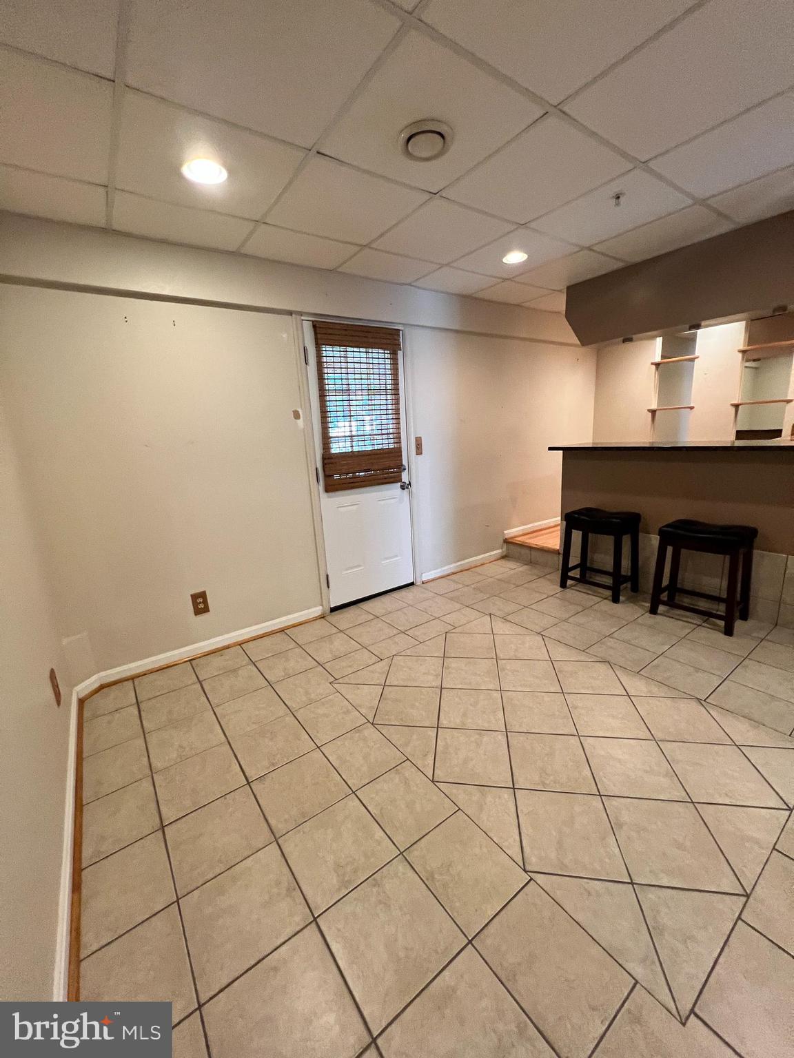 CARROLLWOOD MANOR - Residential