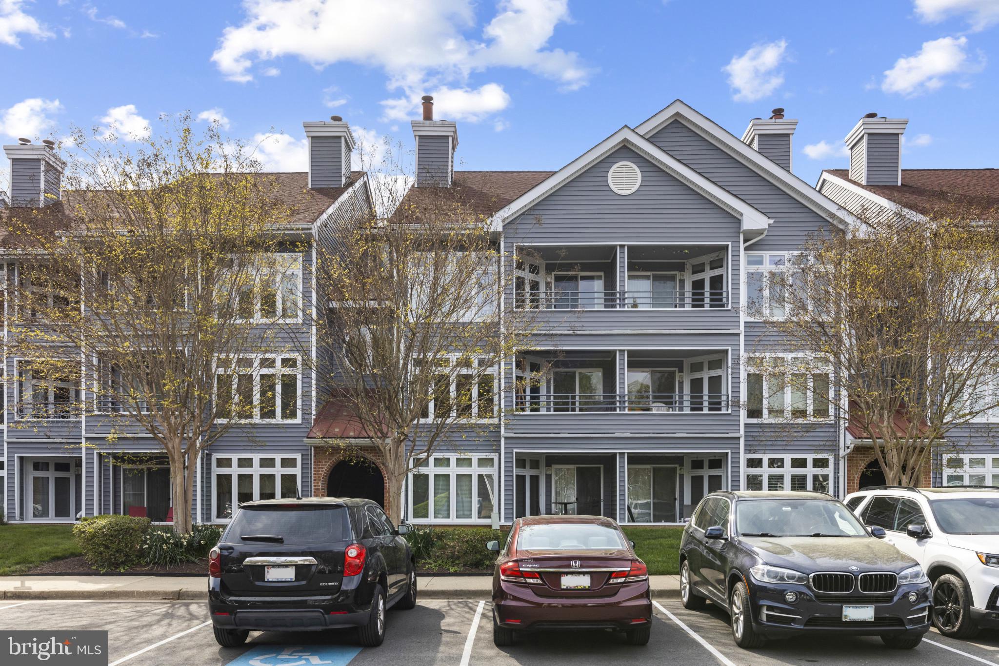 LAKE HERON CONDOMINIUMS - Residential