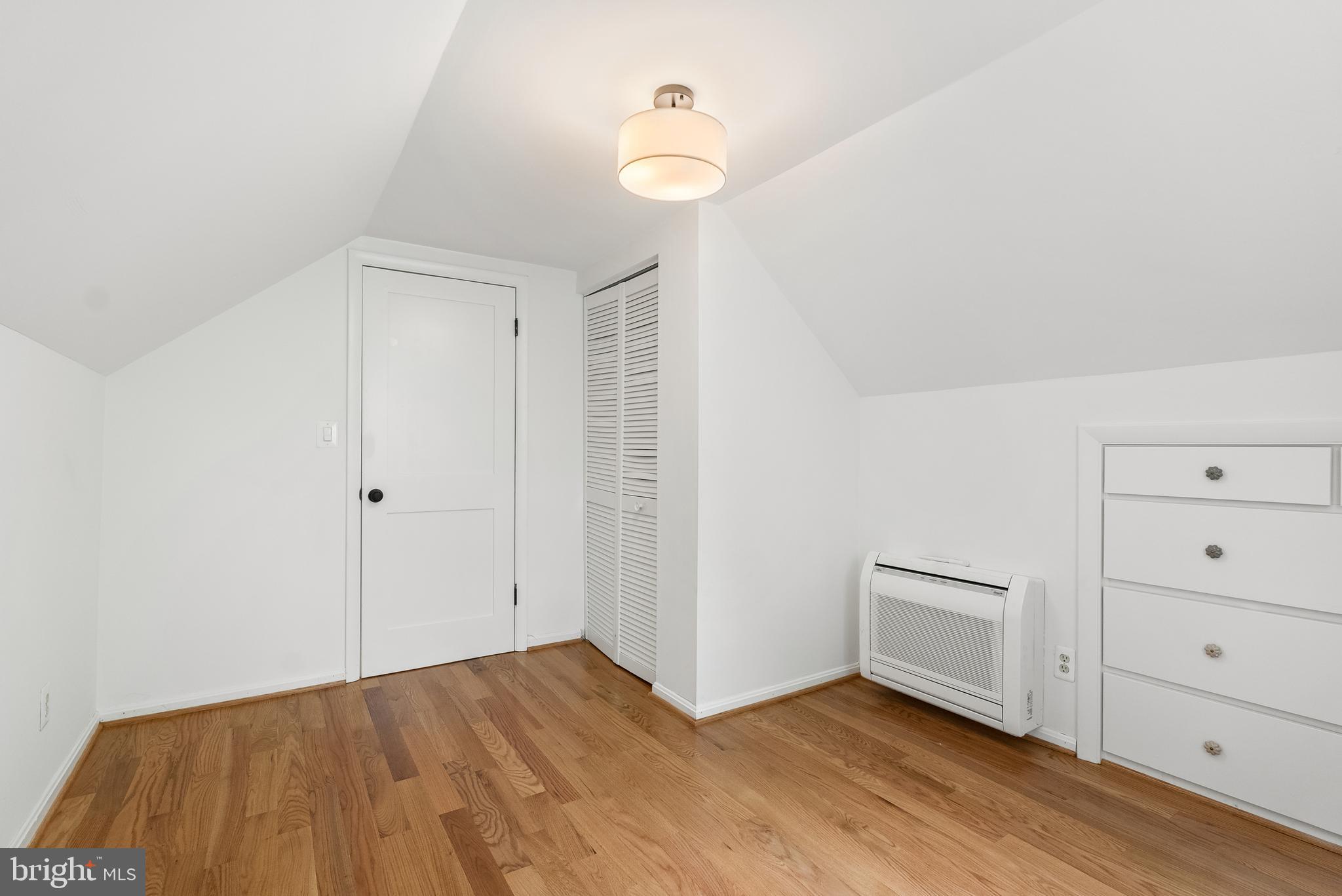 GLENMORE - Residential