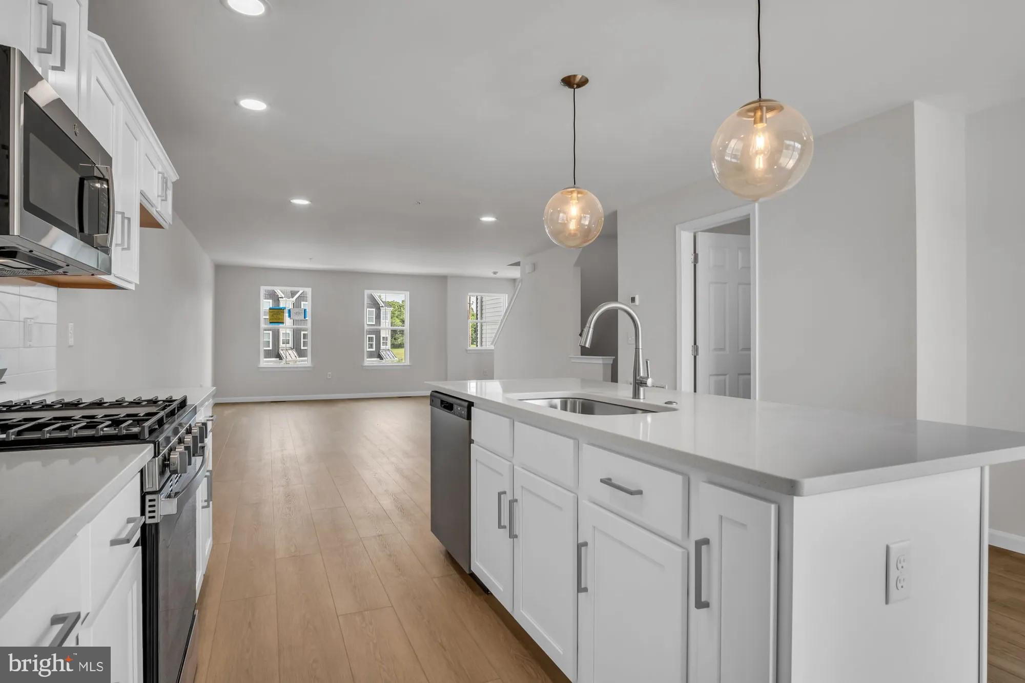 CREEK TERRACE - Residential