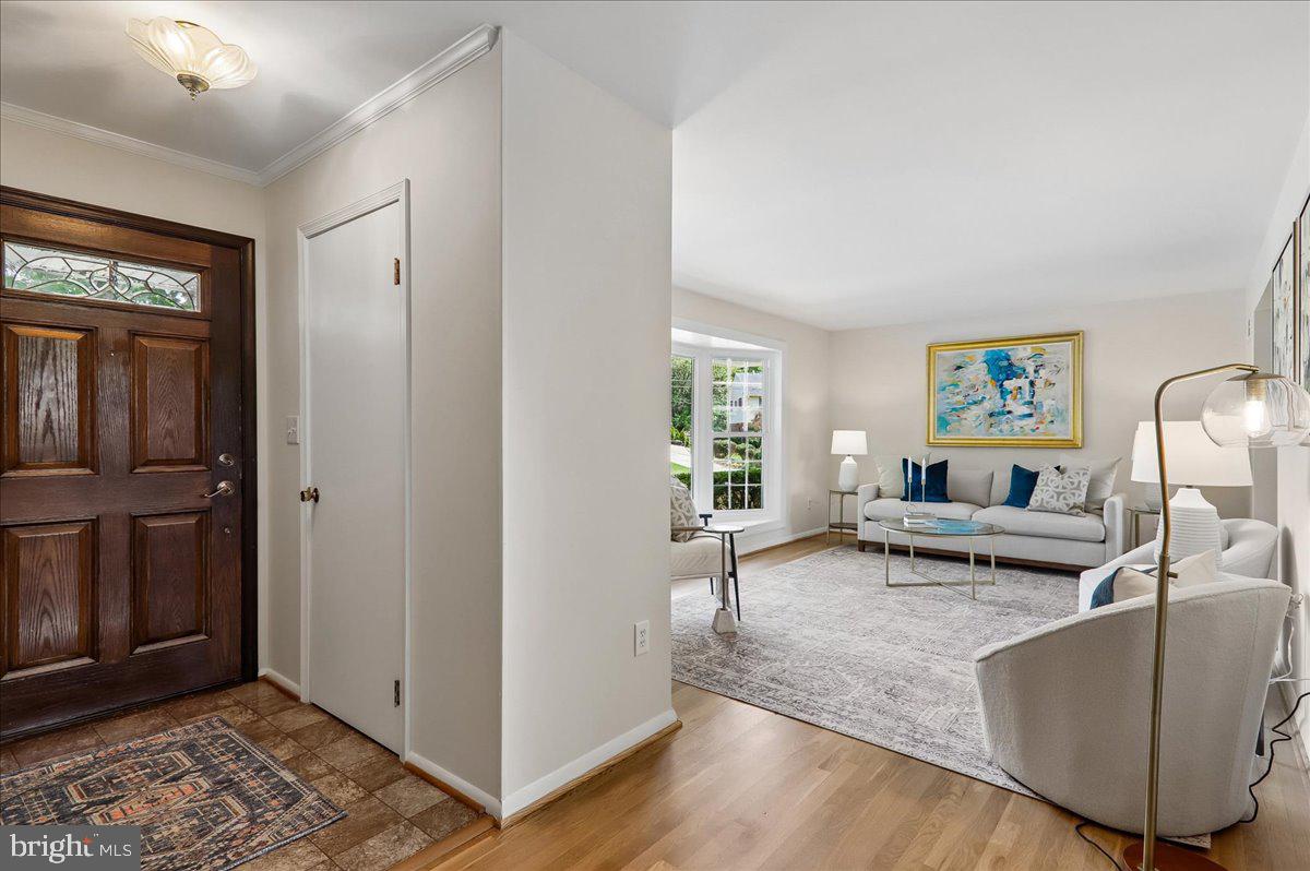 CALVERTON - Residential