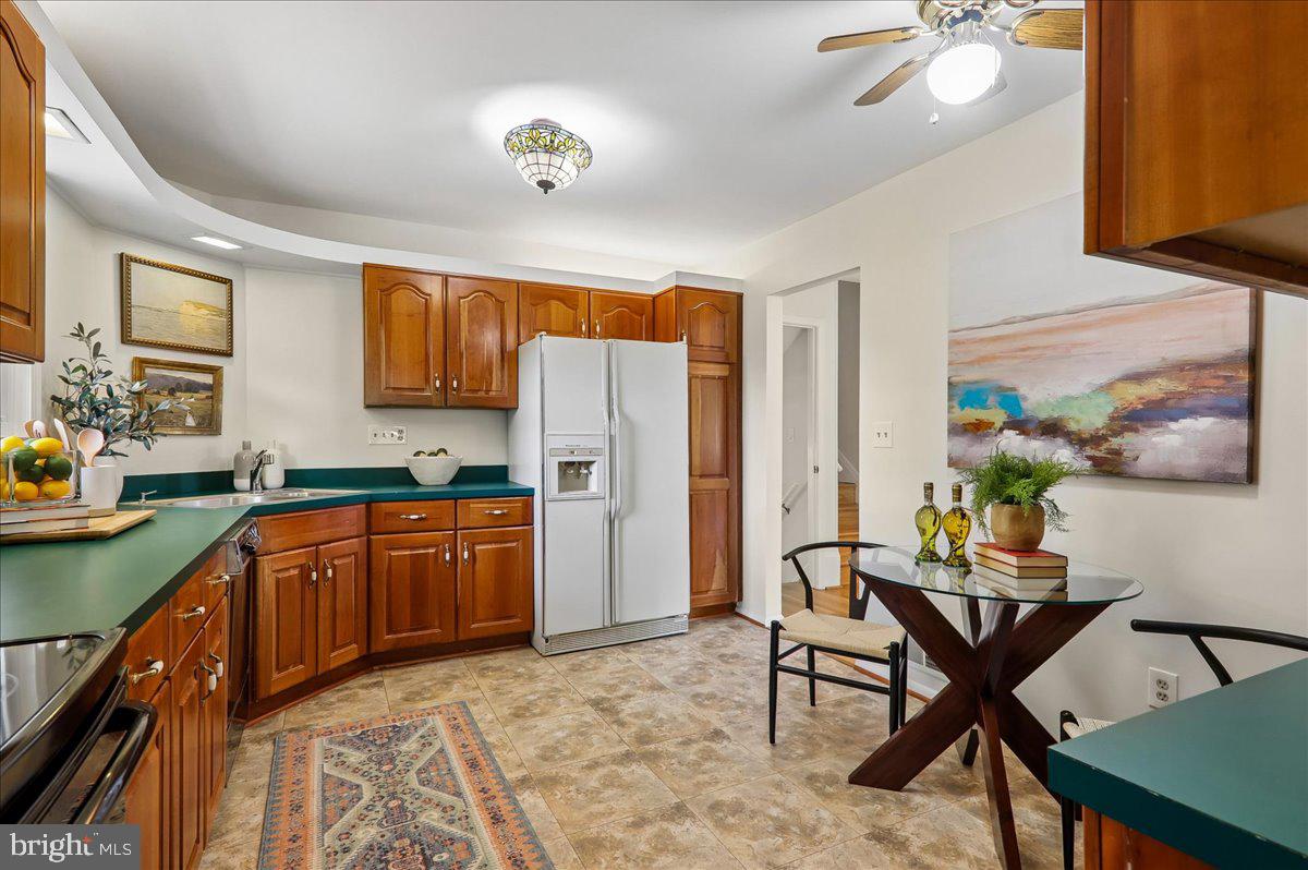 CALVERTON - Residential