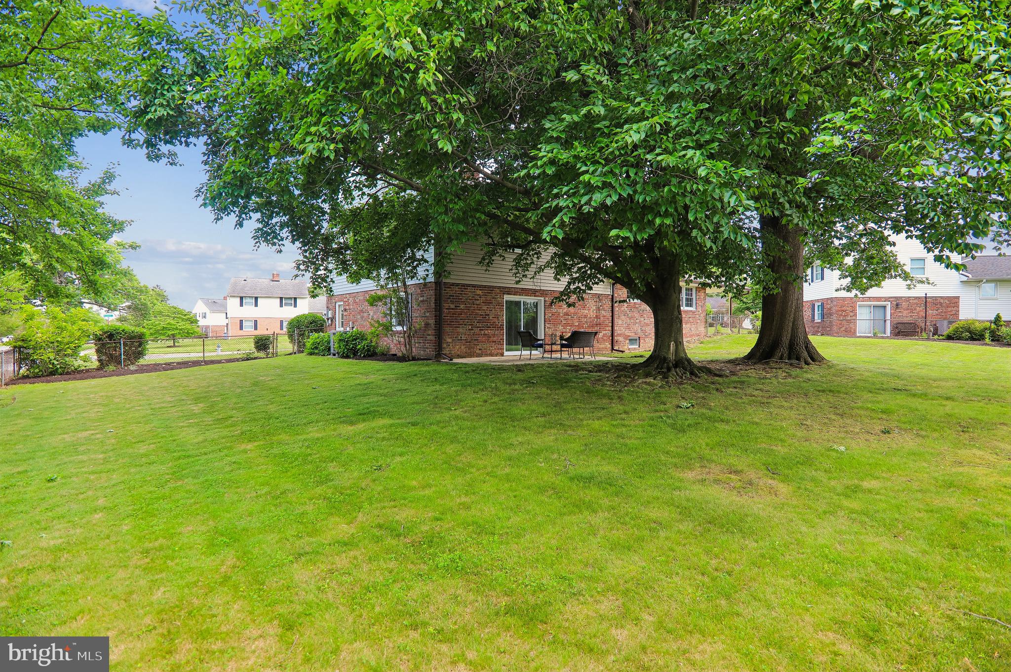 CALVERTON - Residential