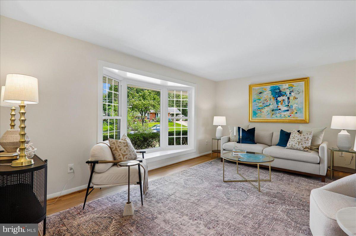 CALVERTON - Residential