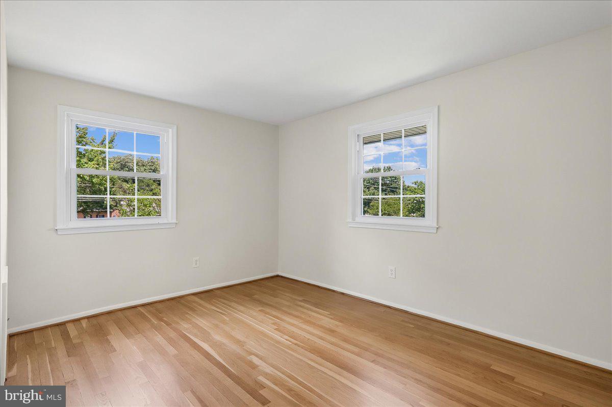 CALVERTON - Residential