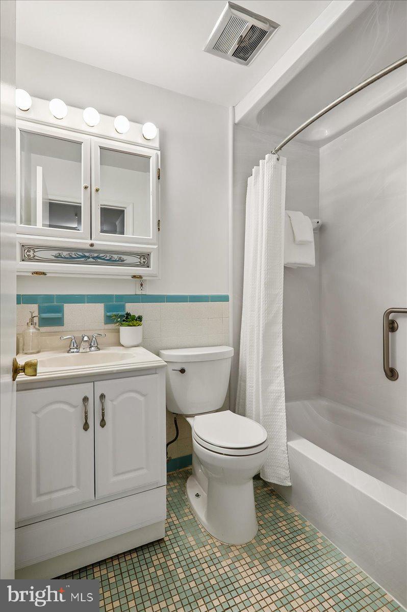 CALVERTON - Residential