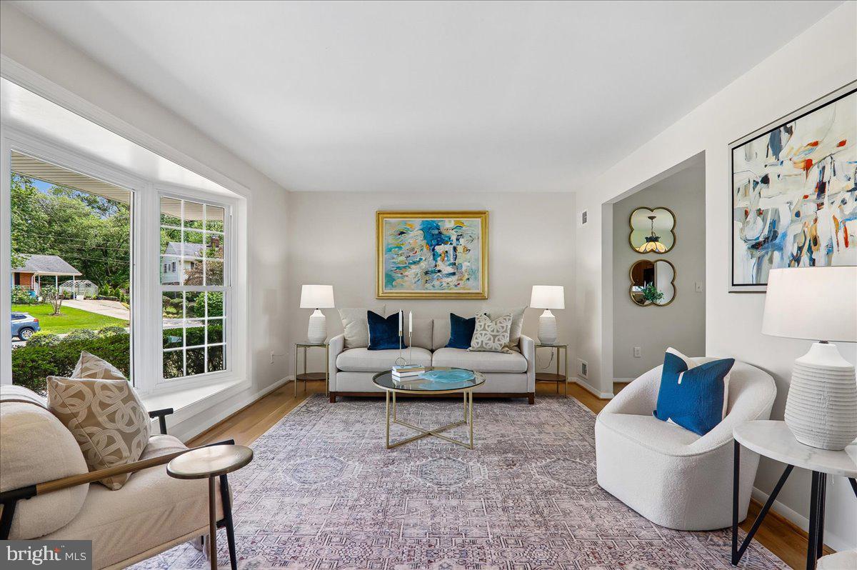 CALVERTON - Residential