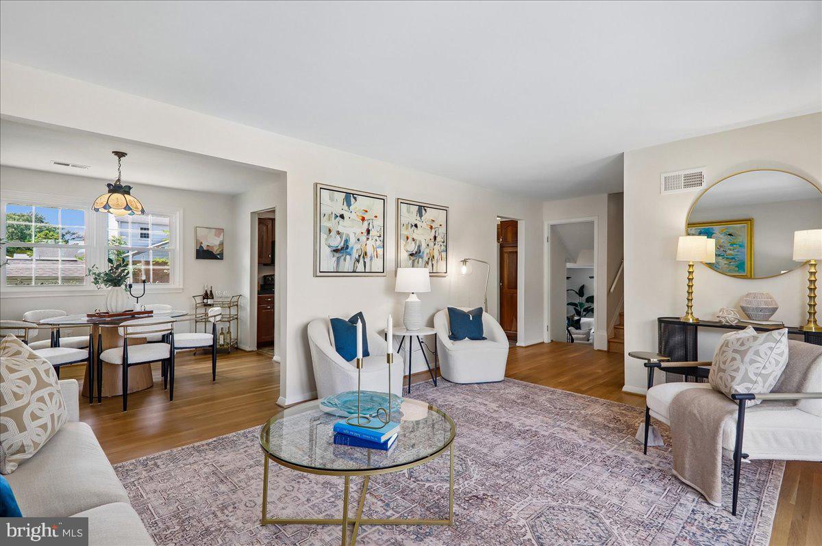 CALVERTON - Residential