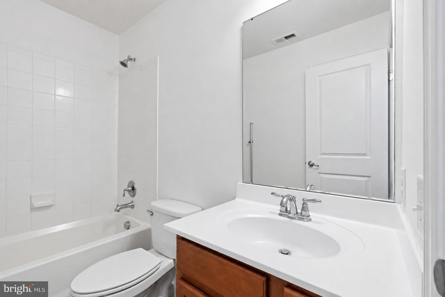 EDEN HILL - Residential