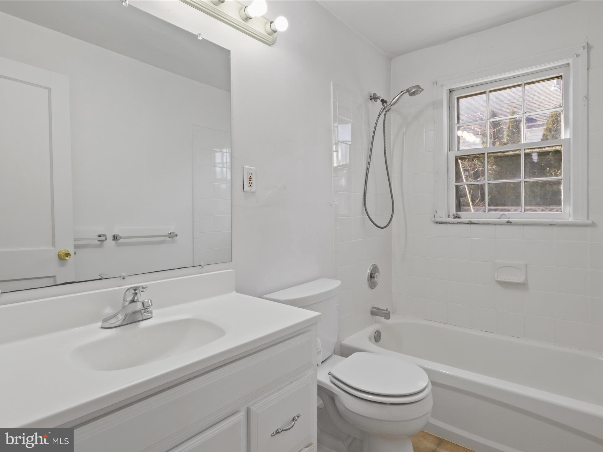 MASON TERRACE - Residential