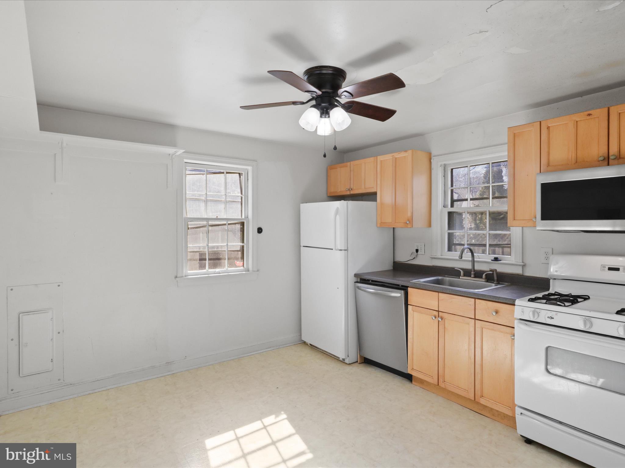 MASON TERRACE - Residential