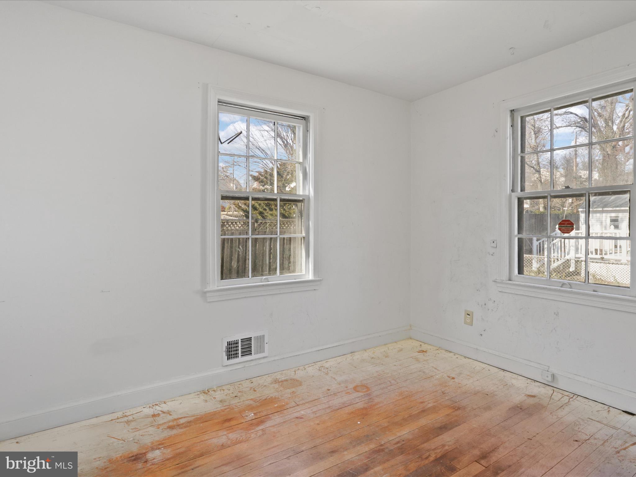 MASON TERRACE - Residential