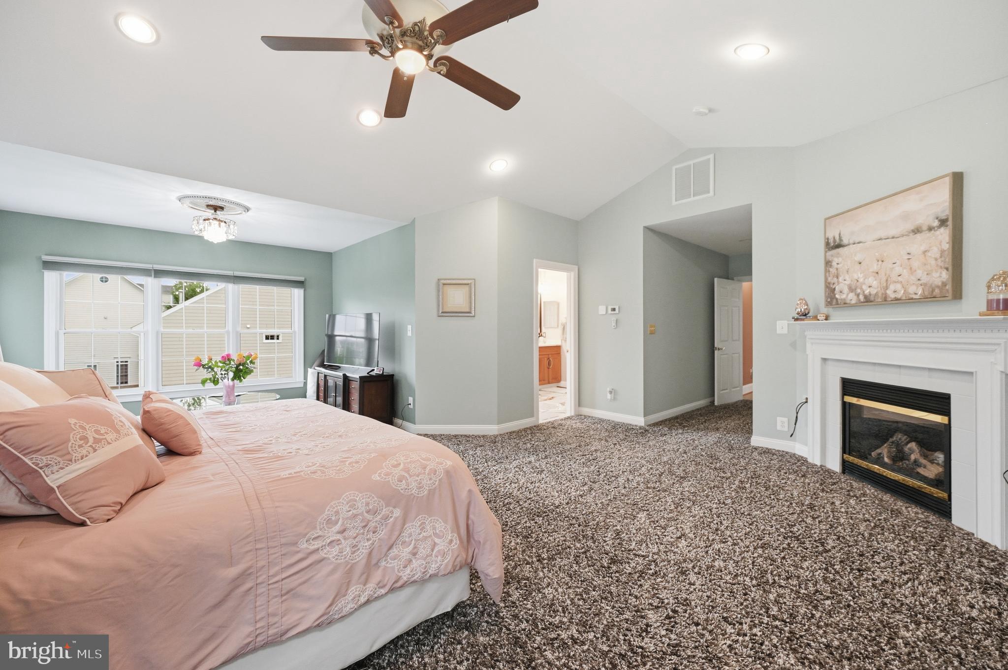 RIVER FALLS - Residential