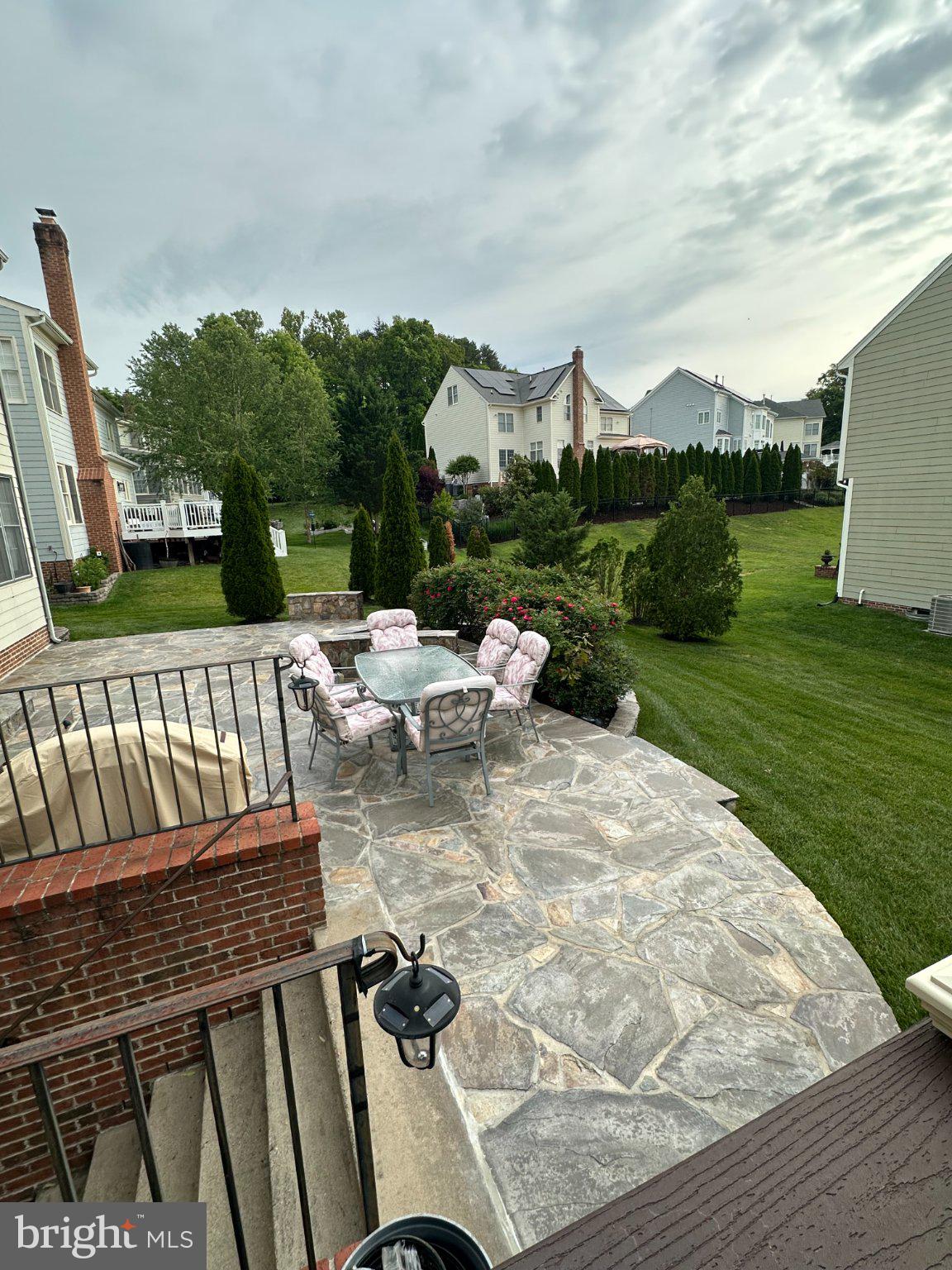 RIVER FALLS - Residential