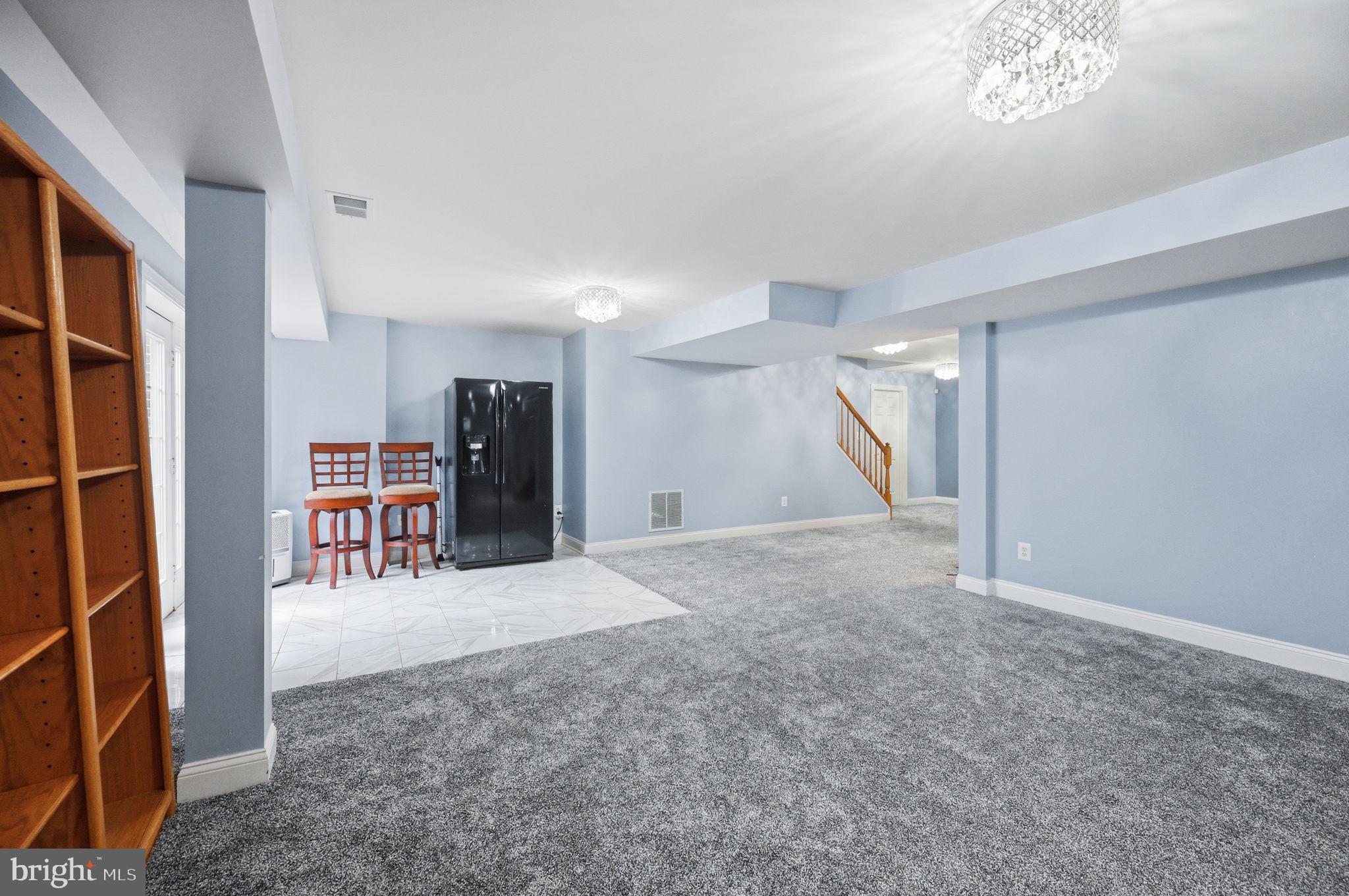 RIVER FALLS - Residential