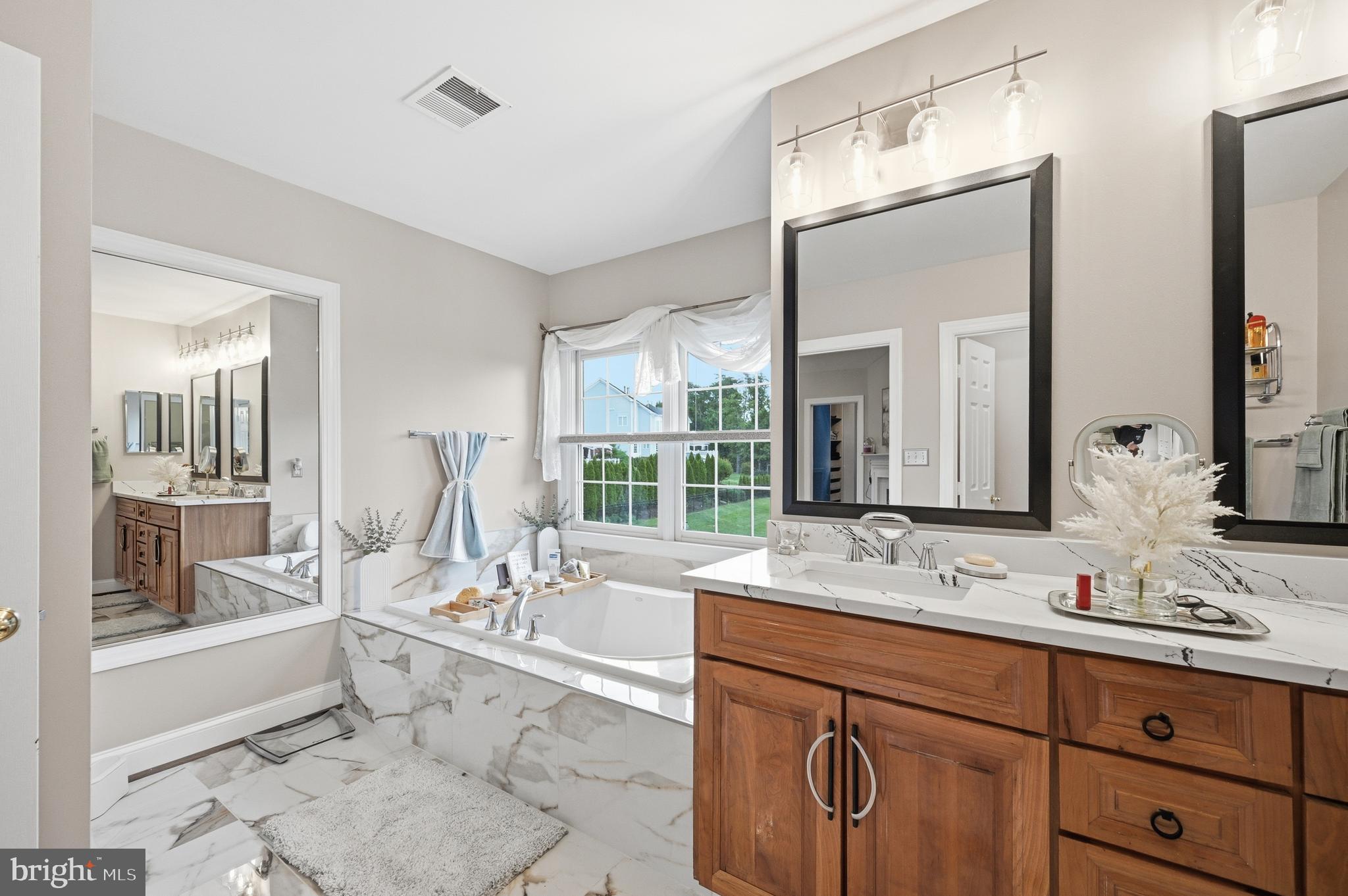 RIVER FALLS - Residential