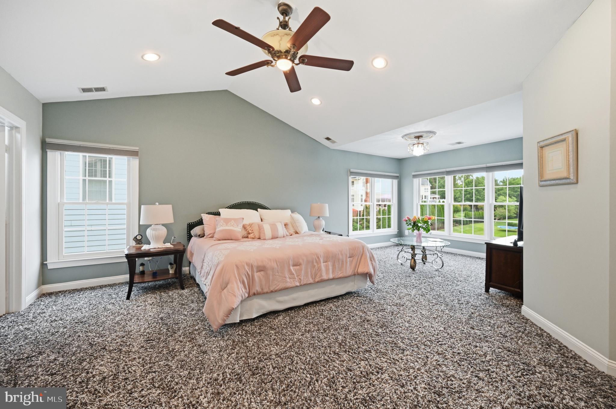 RIVER FALLS - Residential