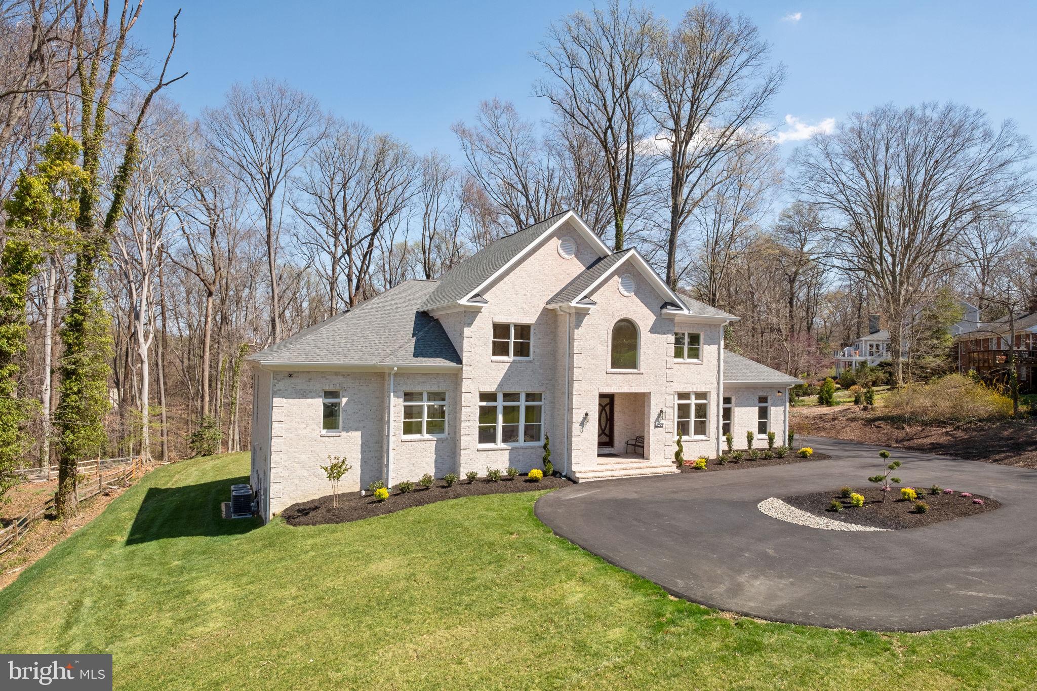 MC ADAMS HILLBROOK - Residential