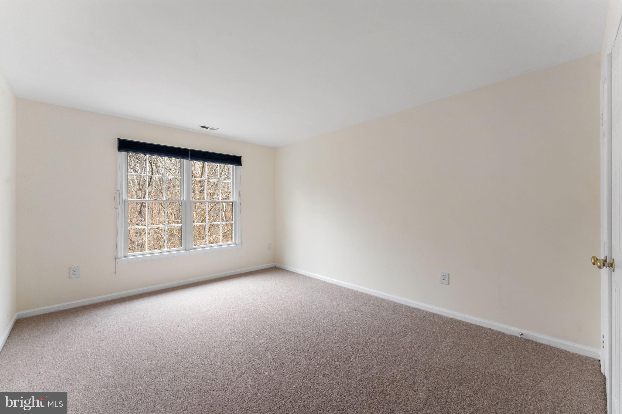 OAKTON MILL ESTATES - Residential